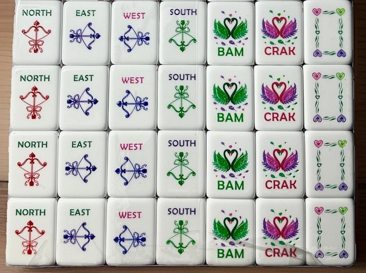 Complete American Mahjong Set Engraved Acrylic Heart Motifs 166 4-Layer Tiles
