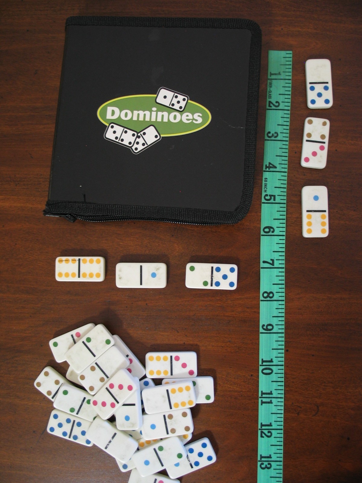 COMPLETE Dominoes 28 tiles in zippered storage case bag travel game toy