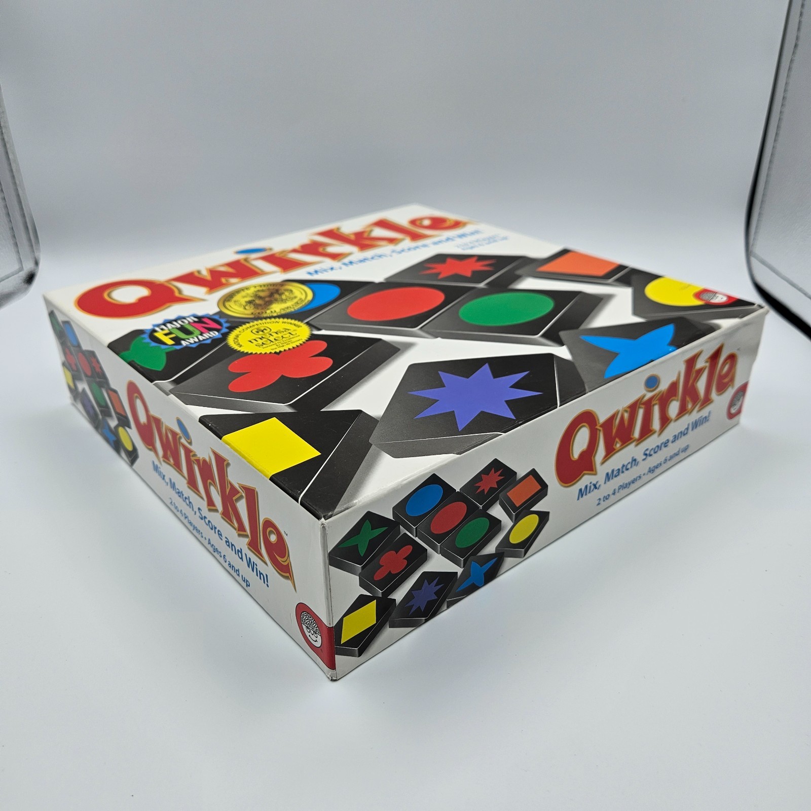 QWIRKLE Board Tile Game 100% COMPLETE 2010 MENSA Select AWARD WINNER