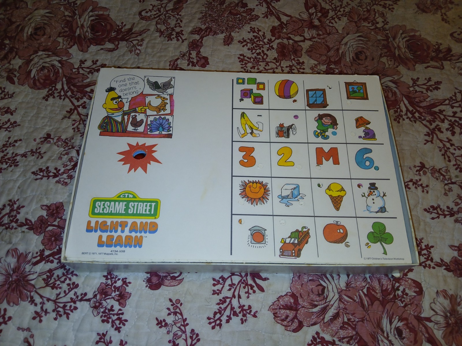 VTG Sesame Street Light and Learn Game Milton Bradley 1977 WORKS Read Note
