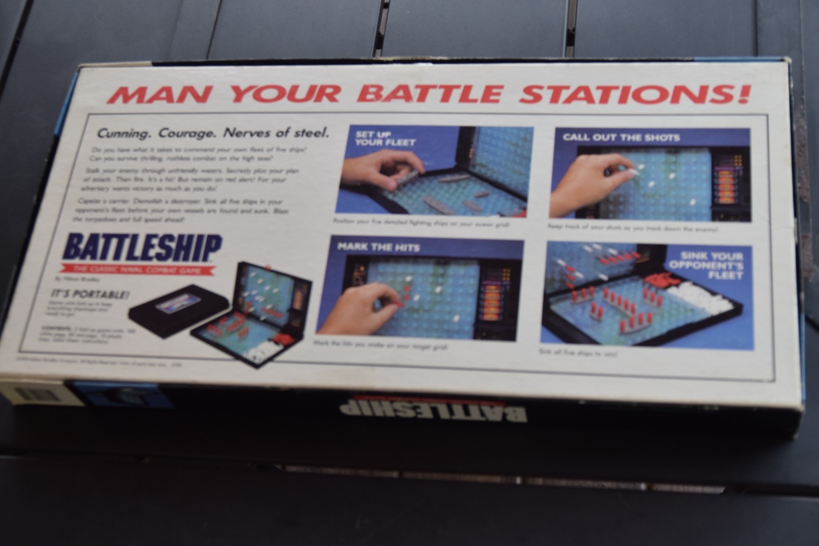 Battleship the classic naval combat game Milton Bradley 1990 Complete Set