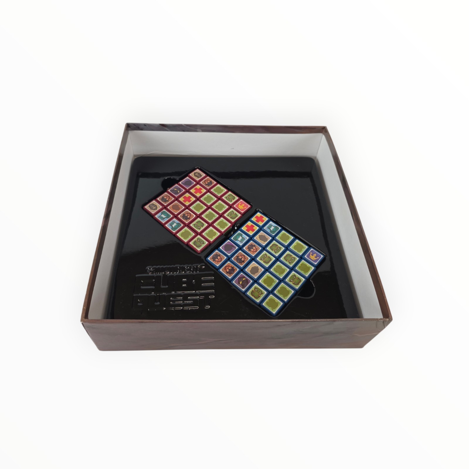 Cube Quest Clash For The Crown Board Game 2014 GameWright COMPLETE