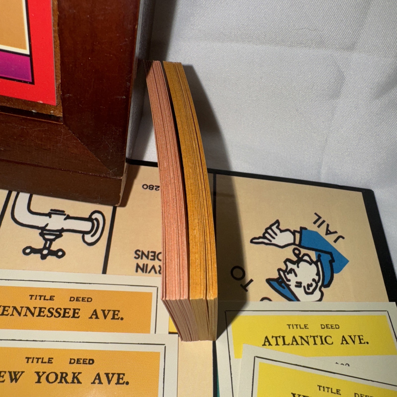 MONOPOLY ~ VINTAGE COLLECTION BOOKSHELF WOODEN BOX 2009 ~ 100% COMPLETE ~ EUC ~