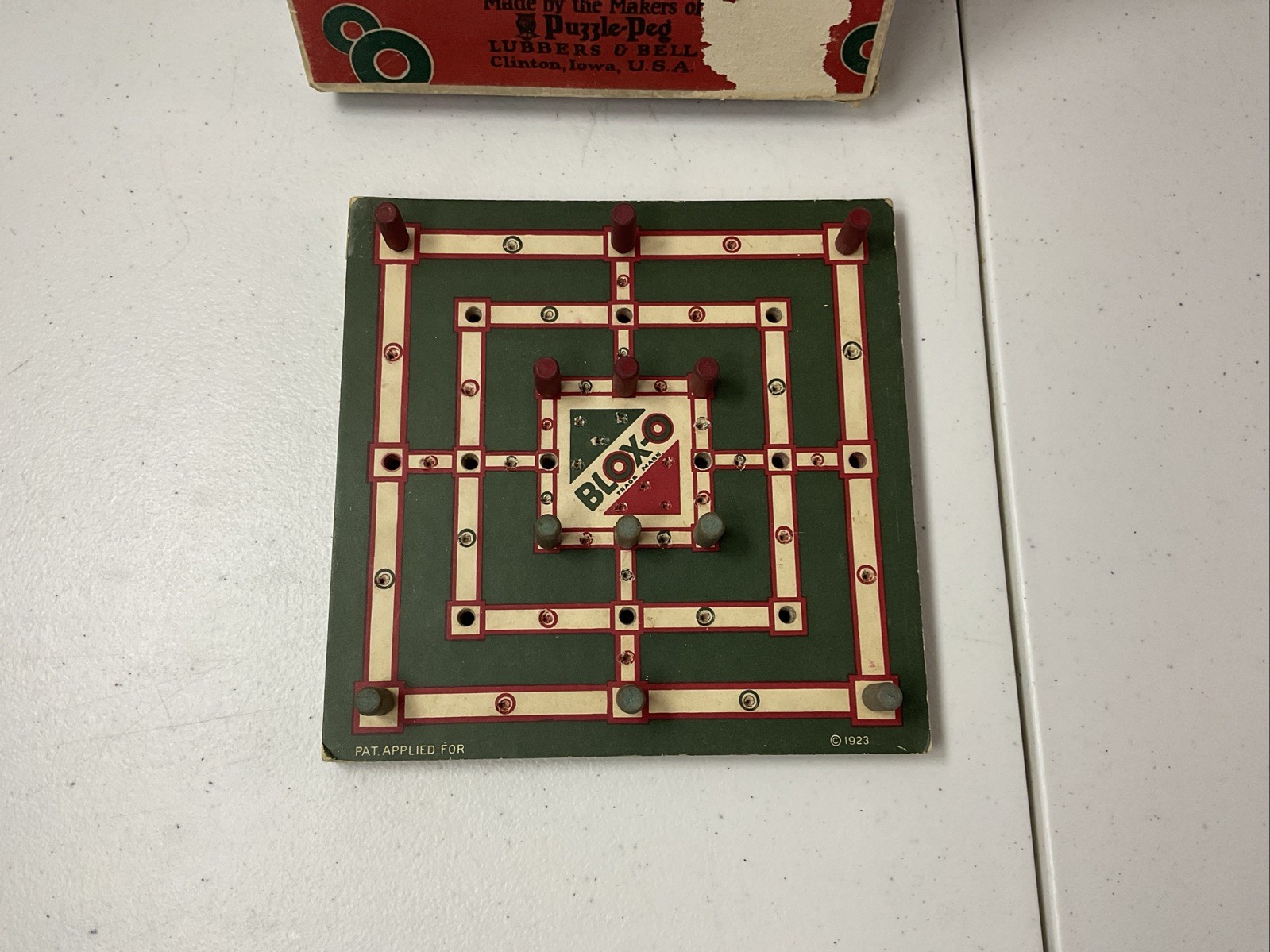 Vintage BLOX-O Puzzle 1923 Puzzle Peg Maker Wooden Brain Teaser