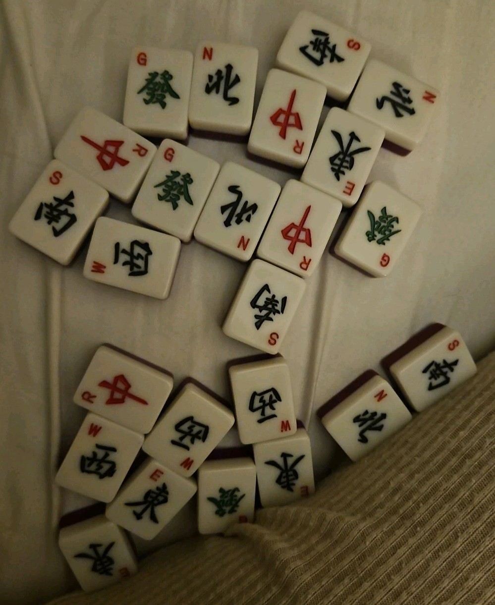VTG Mah Jong Travel Set Complete 148 Tiles Original Case Hong Kong Burgundy Dice