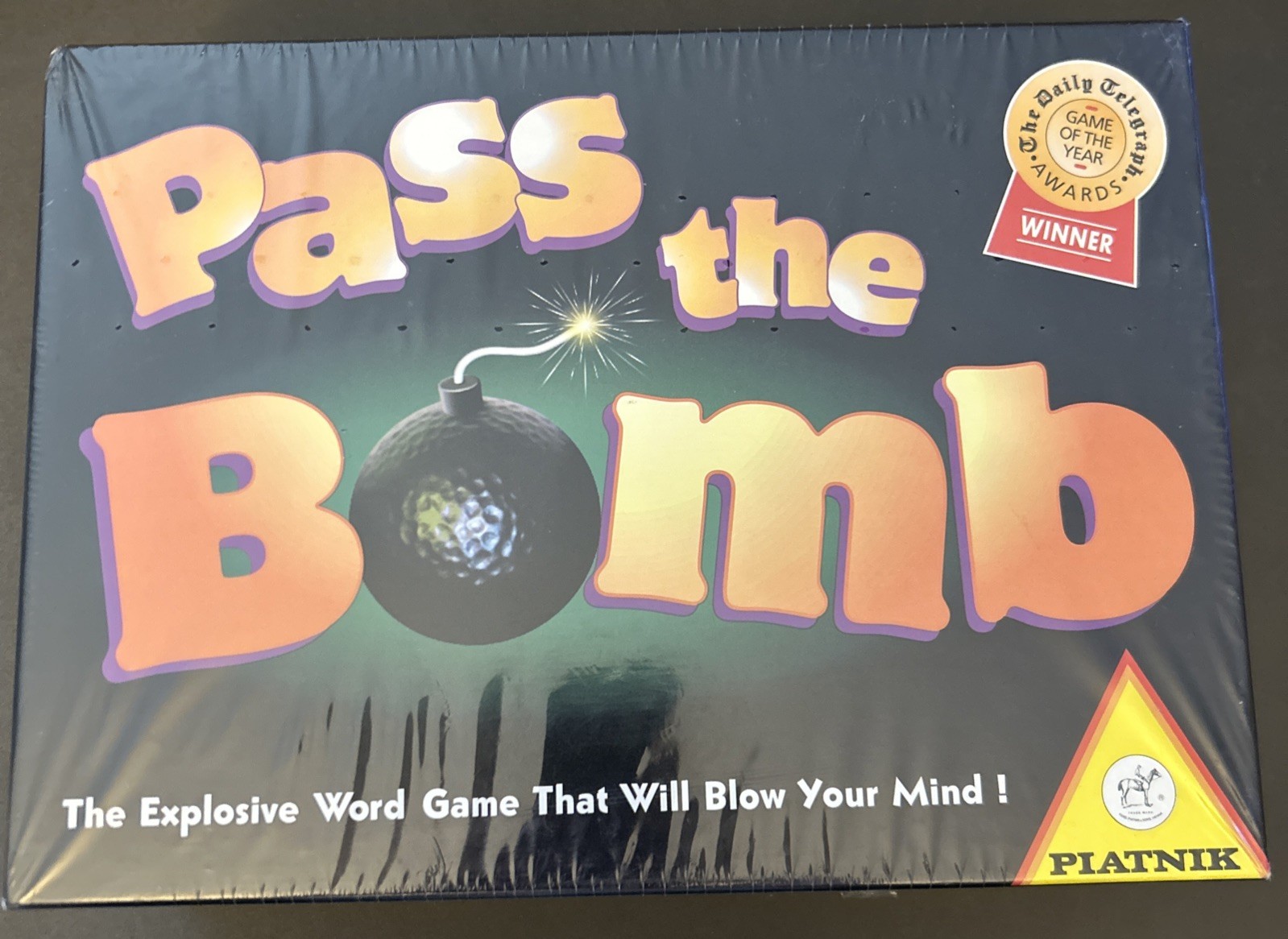 Piatnik Classic Pass The Bomb Game Of Year Any # Of Players Ages 12+ New Sealed