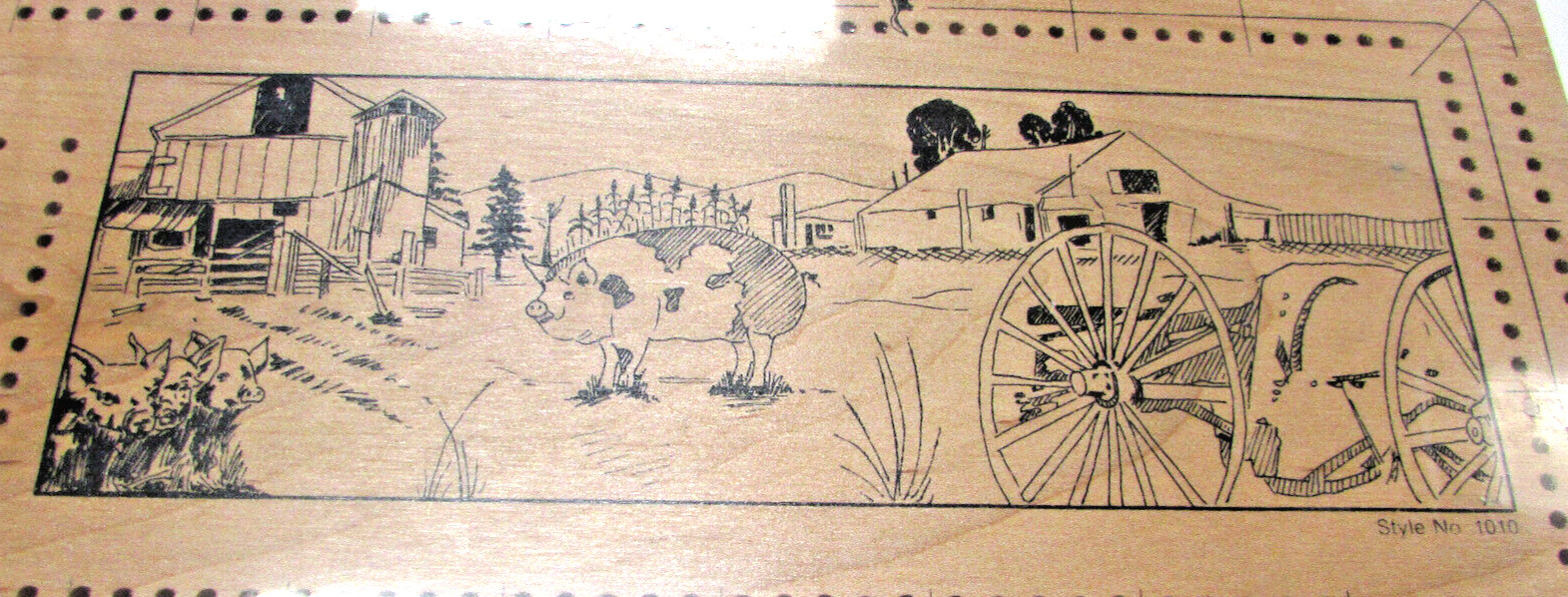 New Vintage Crisloid Cribbage Board Style No. 1010 Pig Design – Rare