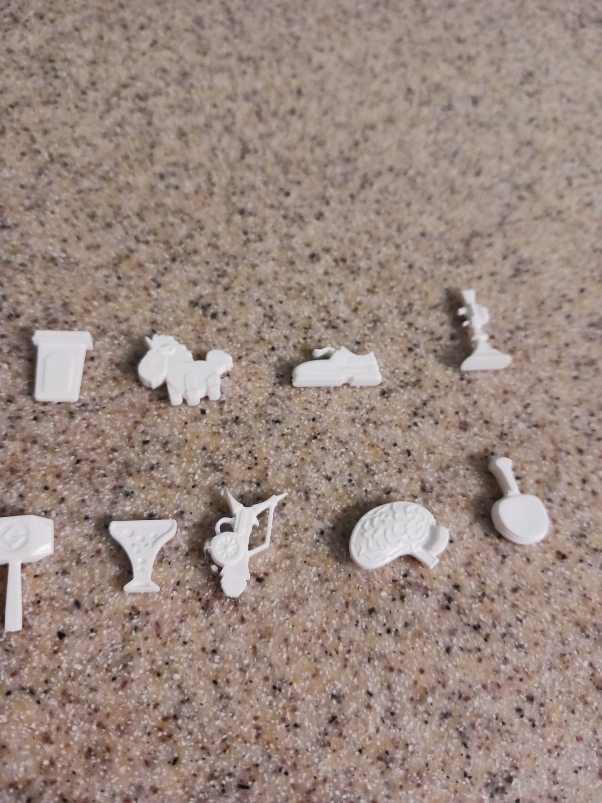 Operation Despicable Me 2 Includes 11 miscellaneous Funatomy Replacement Parts