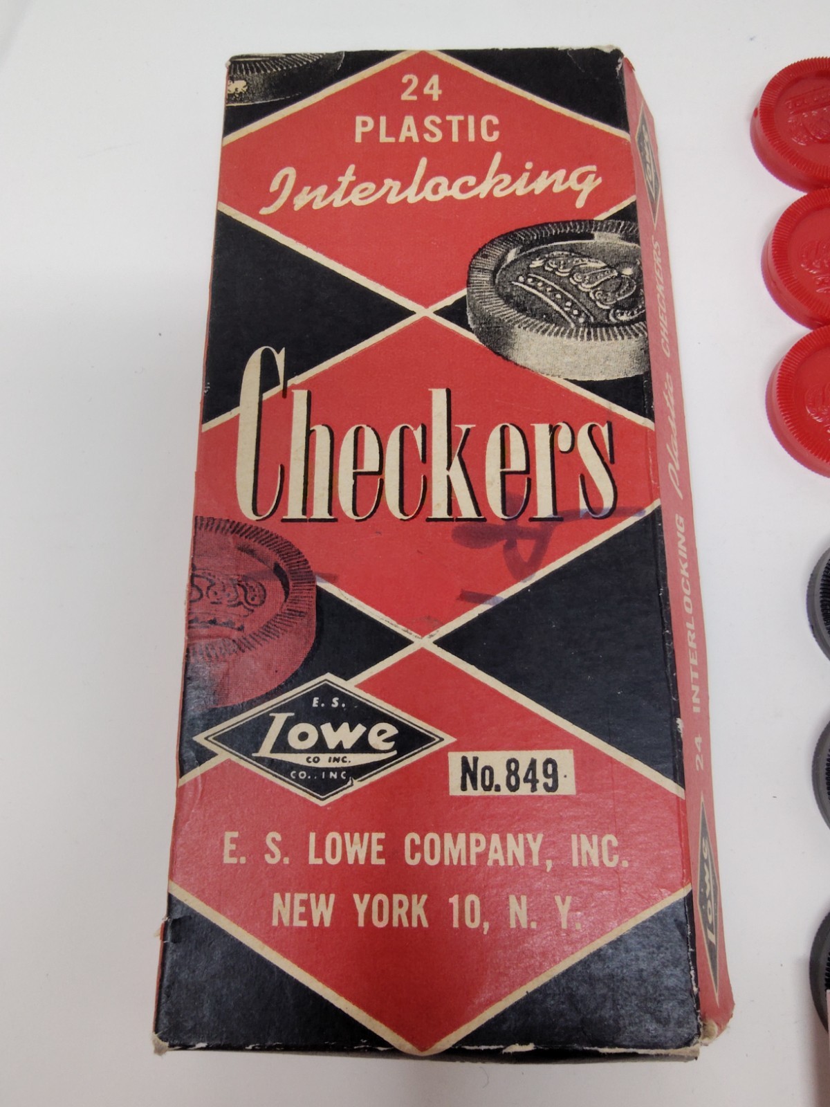 Vintage E.S. Lowe 24 Plastic Red/Black Interlocking Checkers No 849 ST33