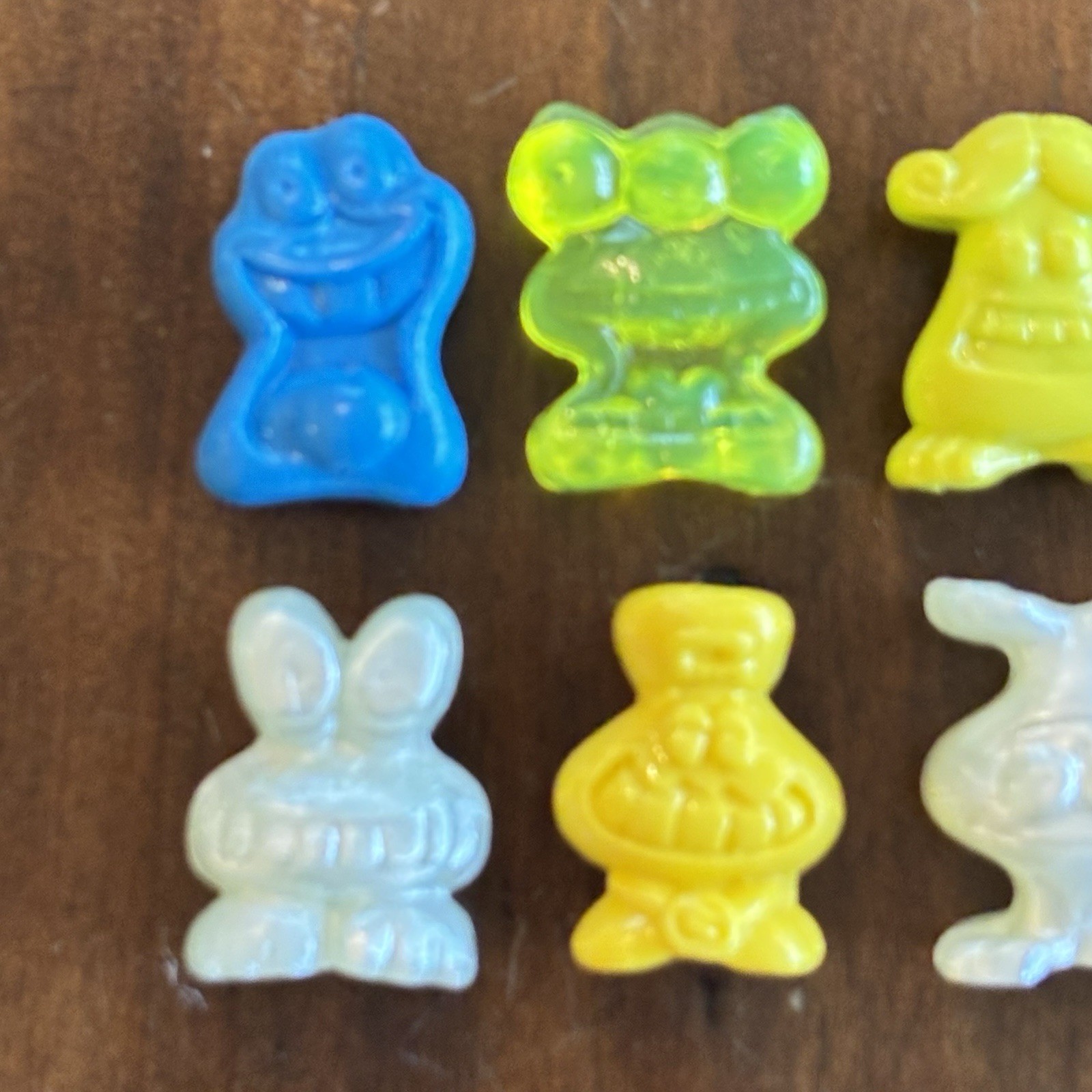 SET of Skinny Bombers Gogo’s Crazy Bones USA version set of 8 Figures