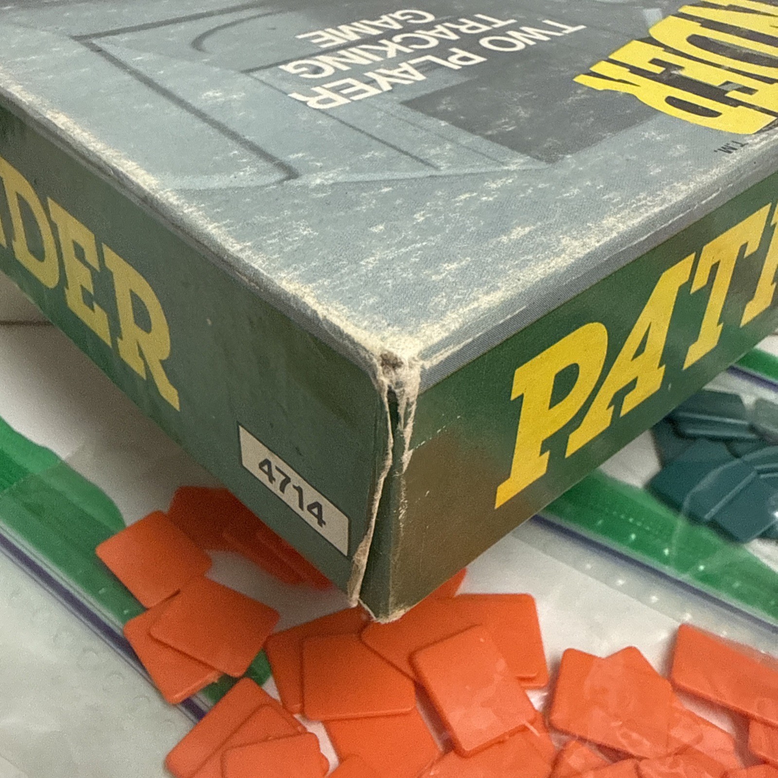 VINTAGE Milton Bradley Pathfinder Tow Players Tracking Strategy Game 1977