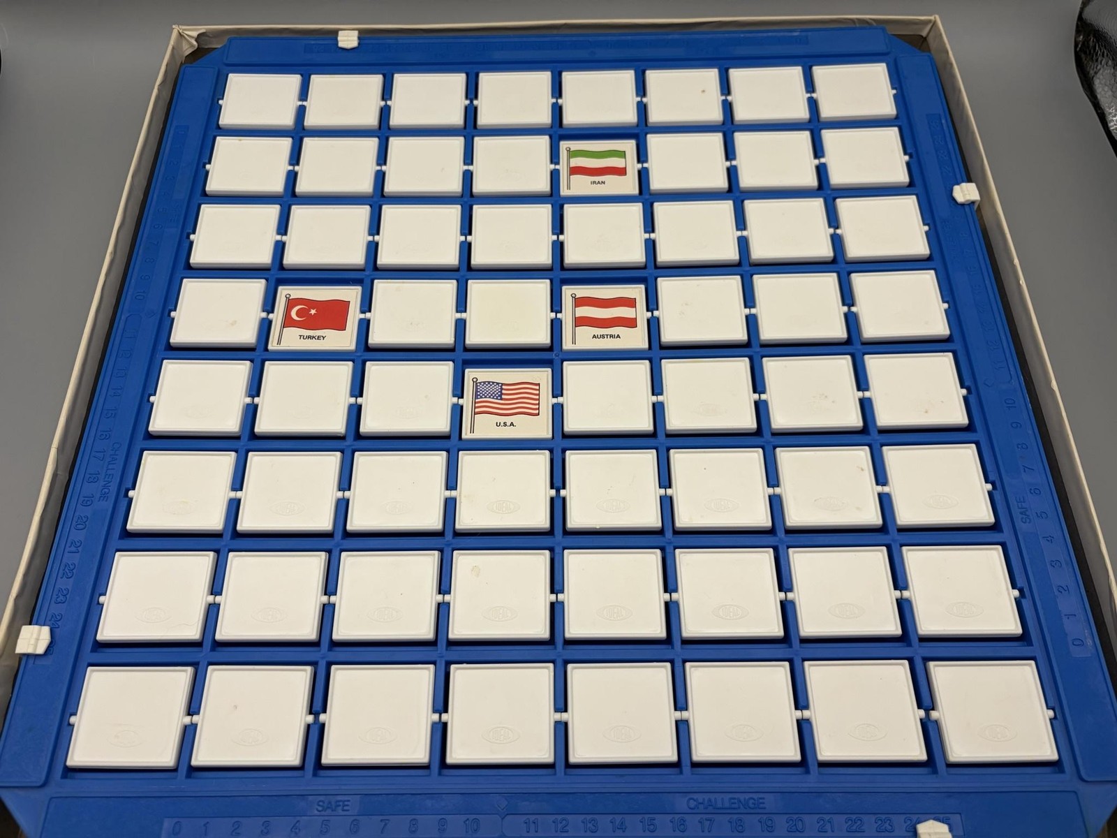 Vintage 1970s Match II Memory Board Game Ideal World Flags Maps Geography READ