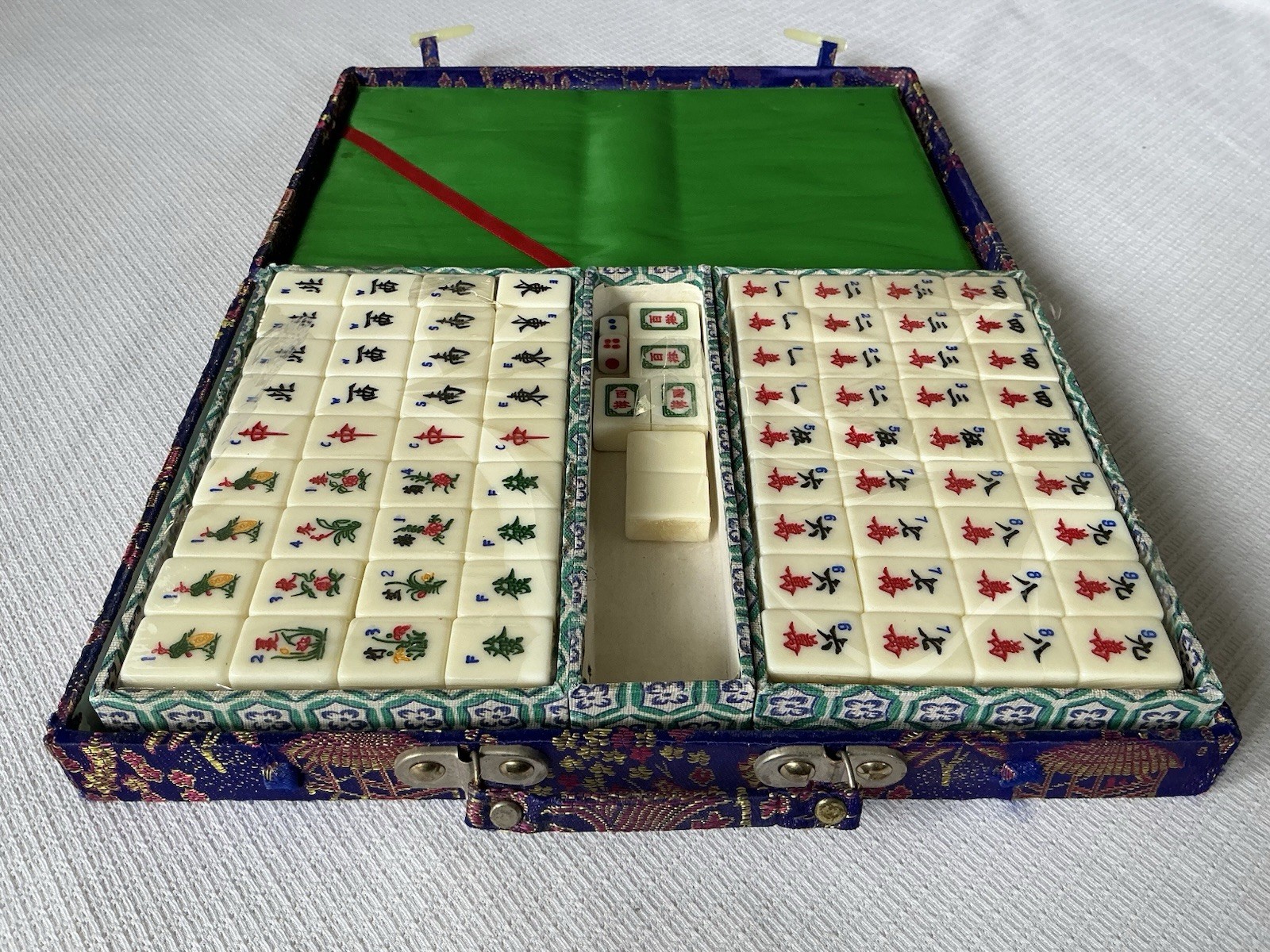 Vintage MCM Chinese Mah Jong Mah-Jongg Tile Game in Silk Case NEW Tiles READ