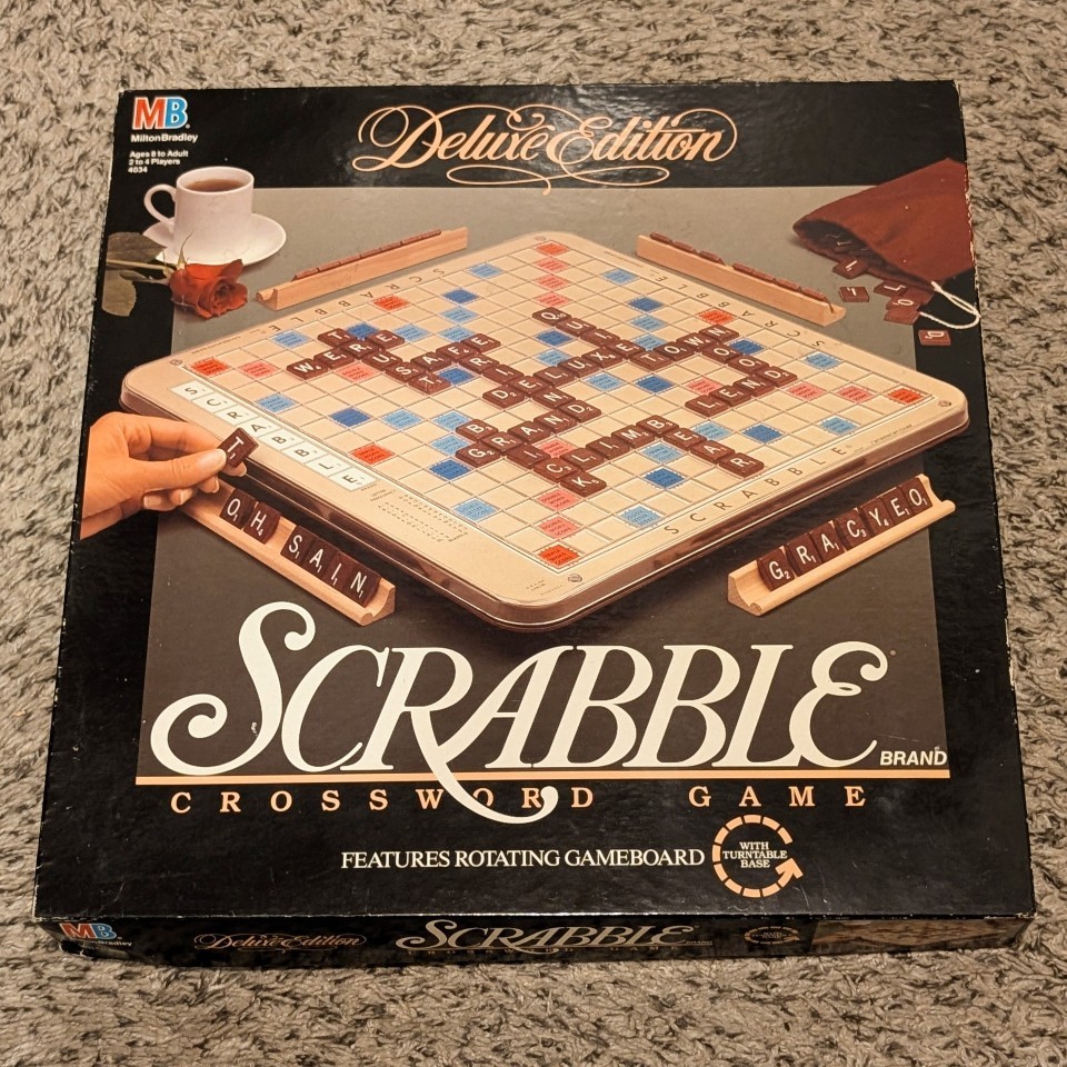 Scrabble Deluxe Edition Turntable Crossword Rotating Milton Bradley 1989 Complet