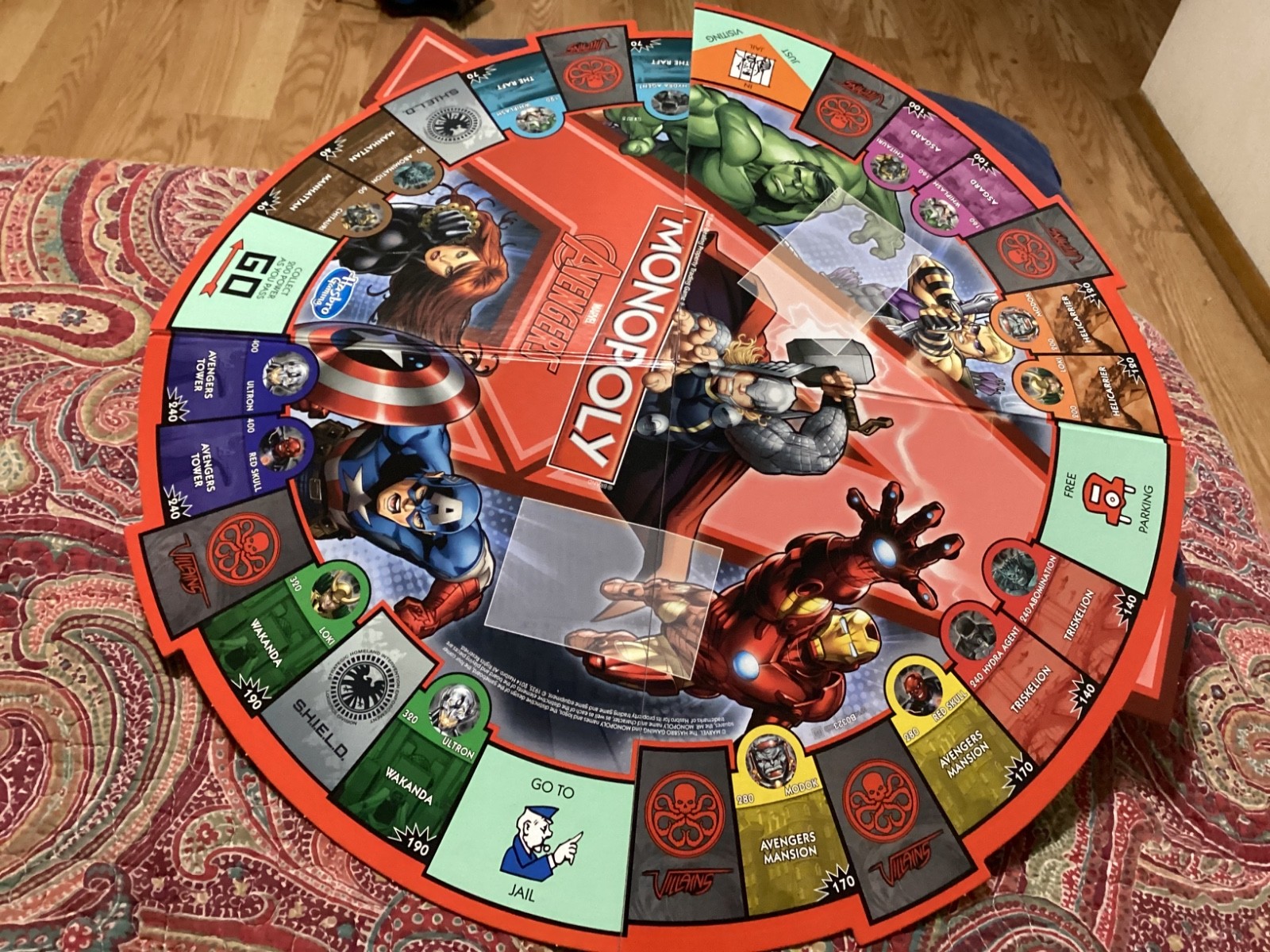 MONOPOLY MARVEL AVENGERS COMPLETE 2014 BOARD GAME! EXC. COND/ FREE POSTAGE!!!!!