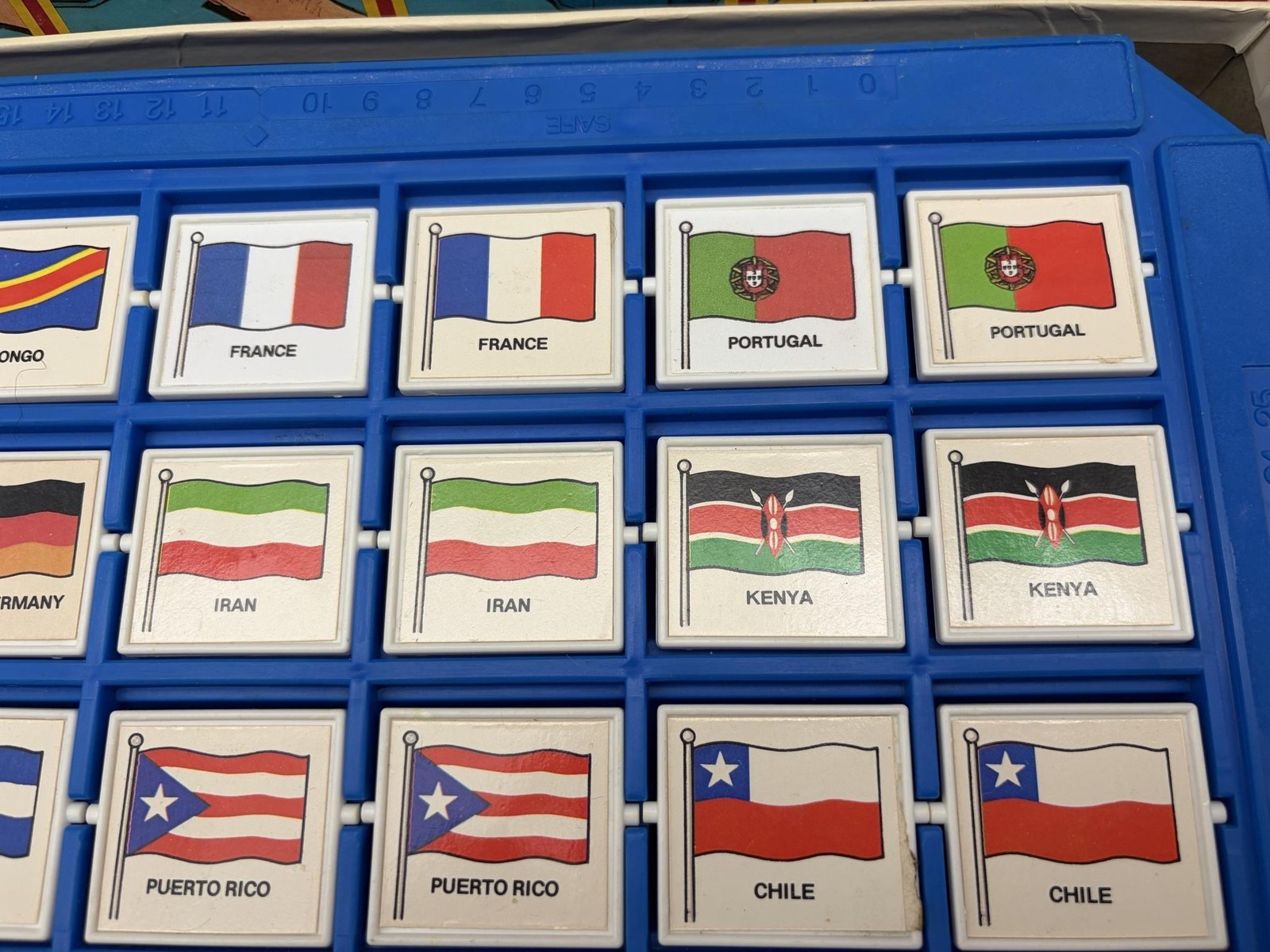 Vintage 1970s Match II Memory Board Game Ideal World Flags Maps Geography READ