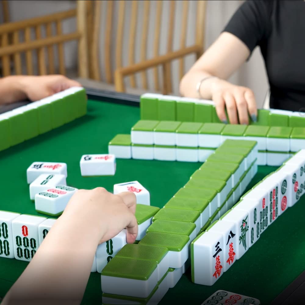 Chinese Mahjong Game Set – 146 Medium Size Tiles 1.3inch with Instructions – Pro