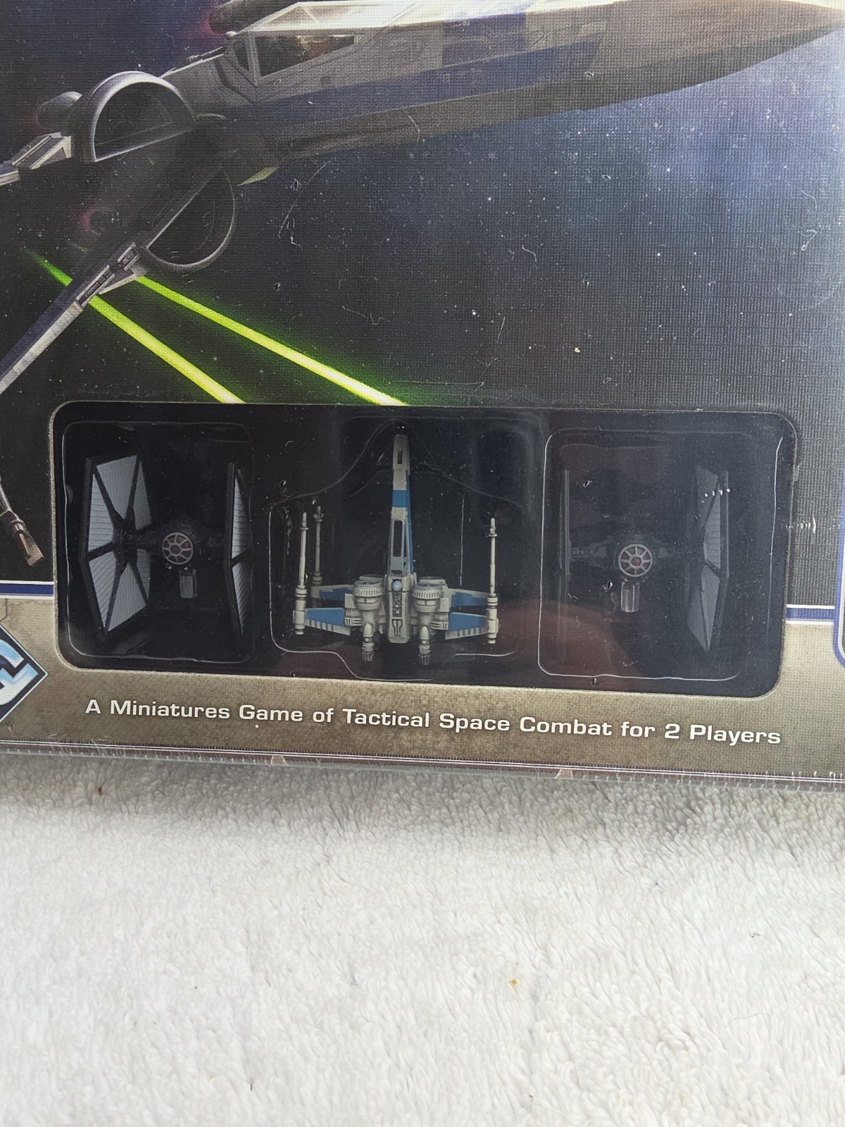 Star Wars X-Wing Miniatures Game – X-WING THE FORCE AWAKENS CORE SET Sealed