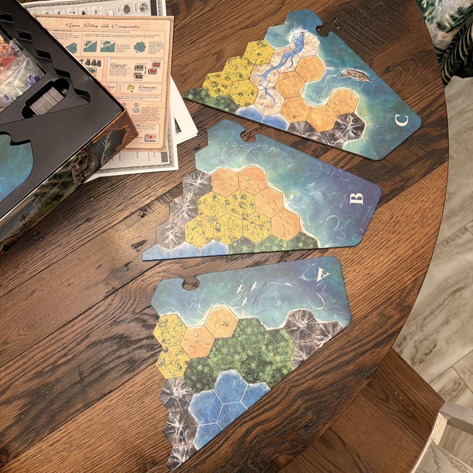 Tobago board game – 100% complete – 2009 French edition w/ printed English rules