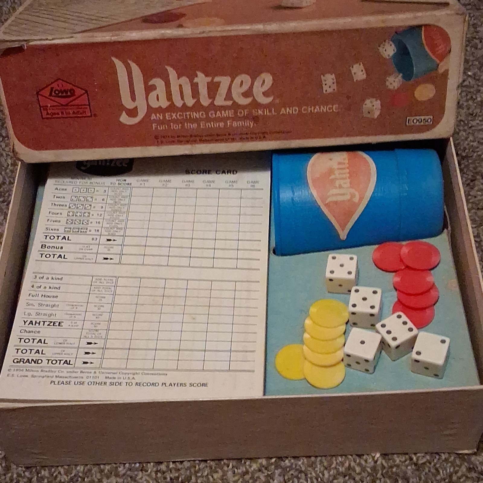 E. S. Lowe Yahtzee Complete Dice Game Set Vintage 1978 E0950