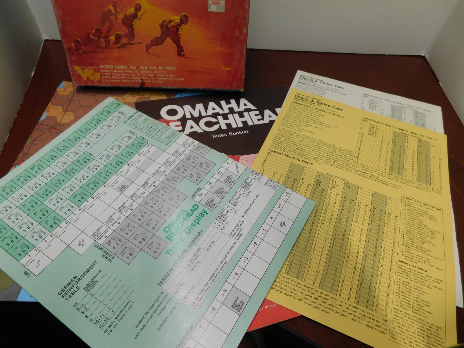 S0 Omaha Beachhead: Battle for the Bocage Board Game WWII military strategy