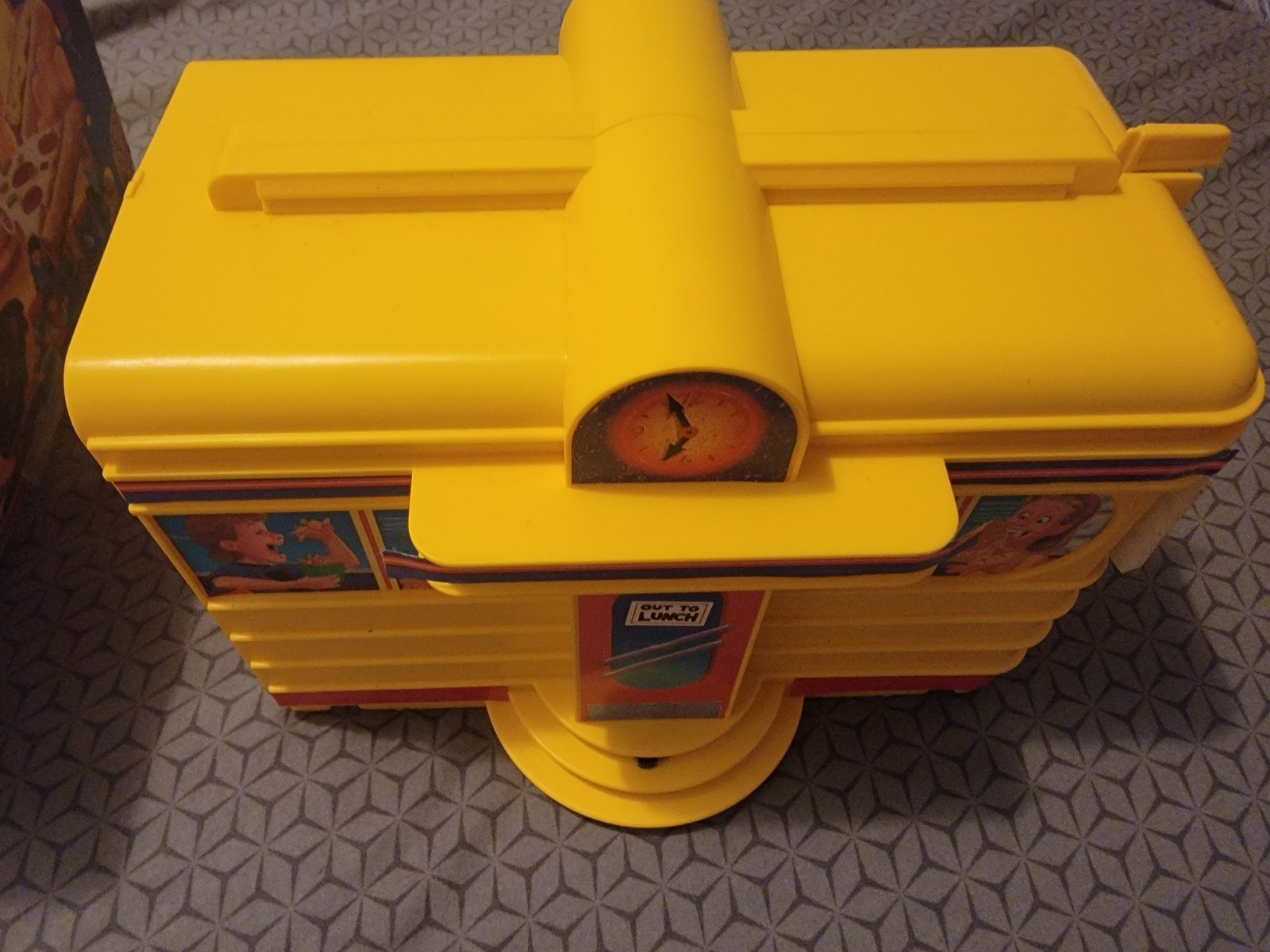 Eat at Ralph’s The Motorized Fast-food Game 1992 USED-WORKS Not COMPLETE
