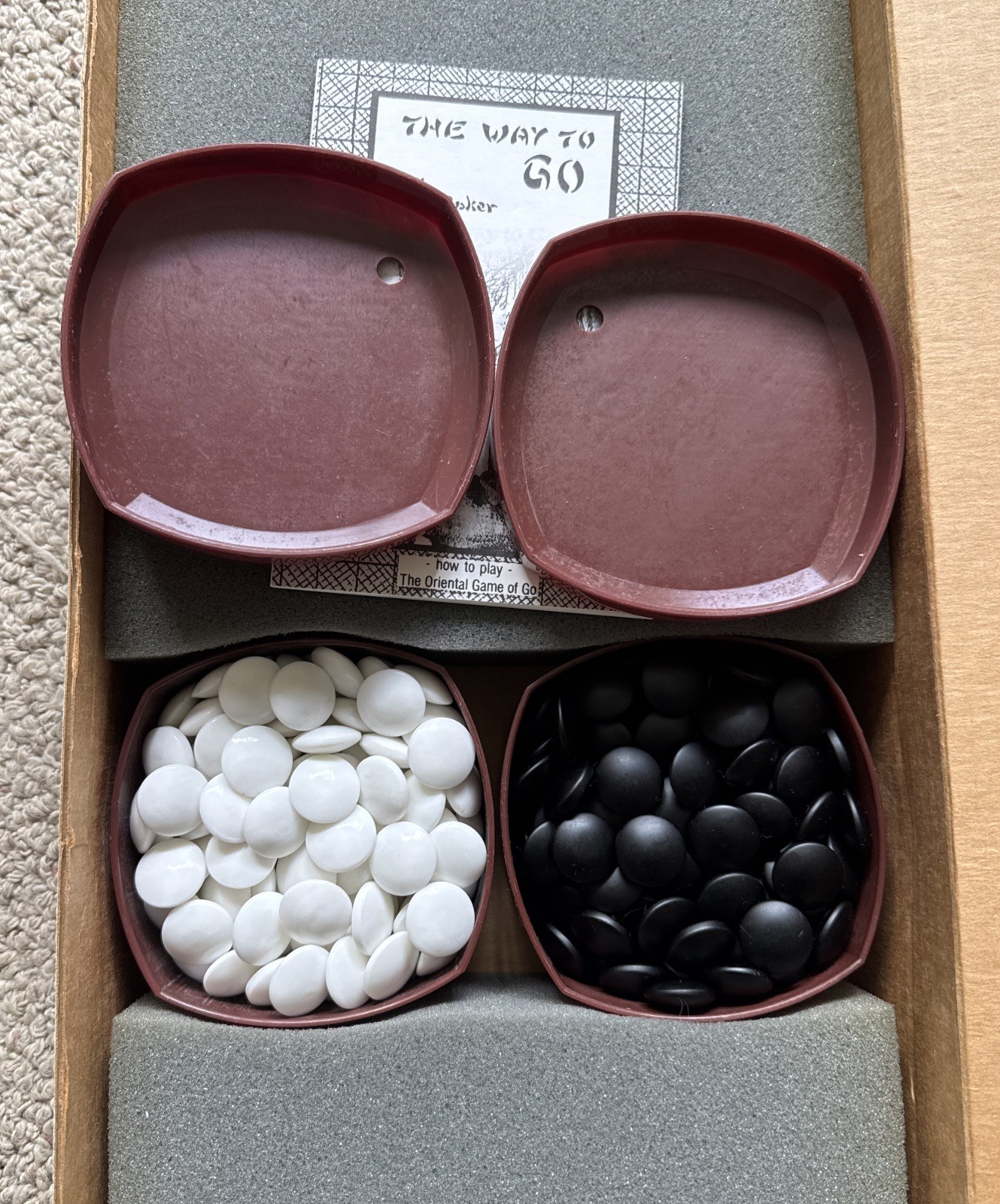 Japanese Go Set Wooden Board Stones Vintage Used Japan, Complete, Near Mint! FS!