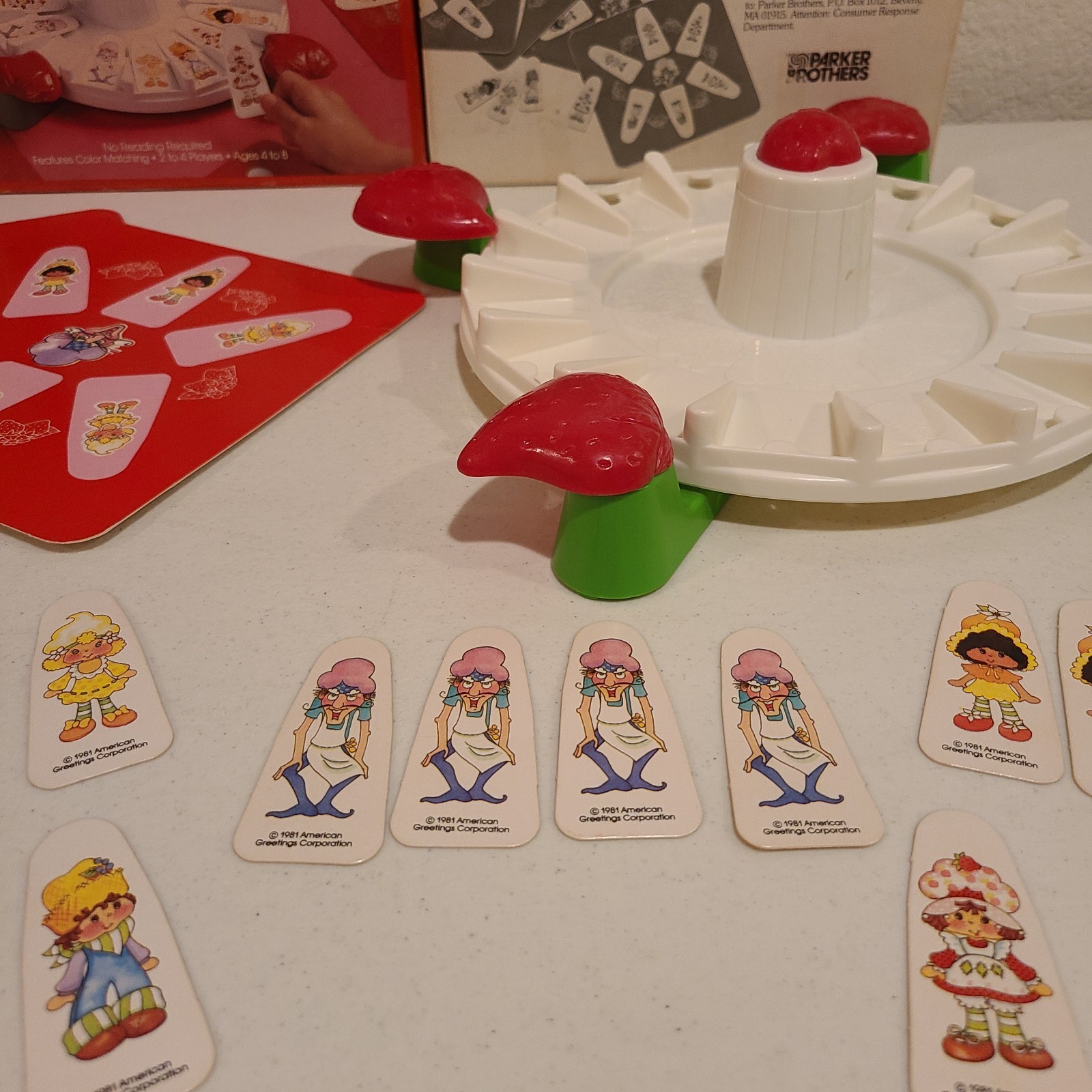 Vintage Strawberry Shortcake Berry-Go-Round from 1981 – Pre-owned- Complete