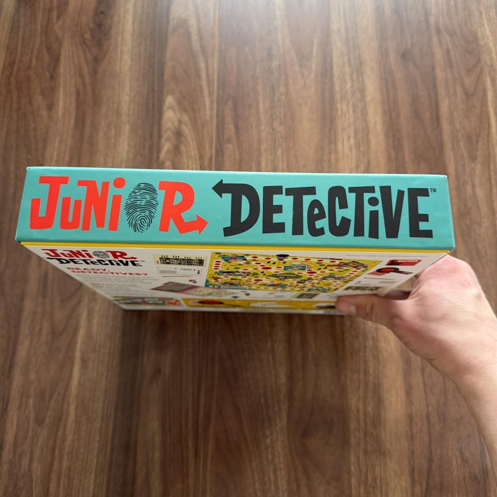 Junior Detective Board Game Brand New – Buffalo Games Solve The Whodunnit!