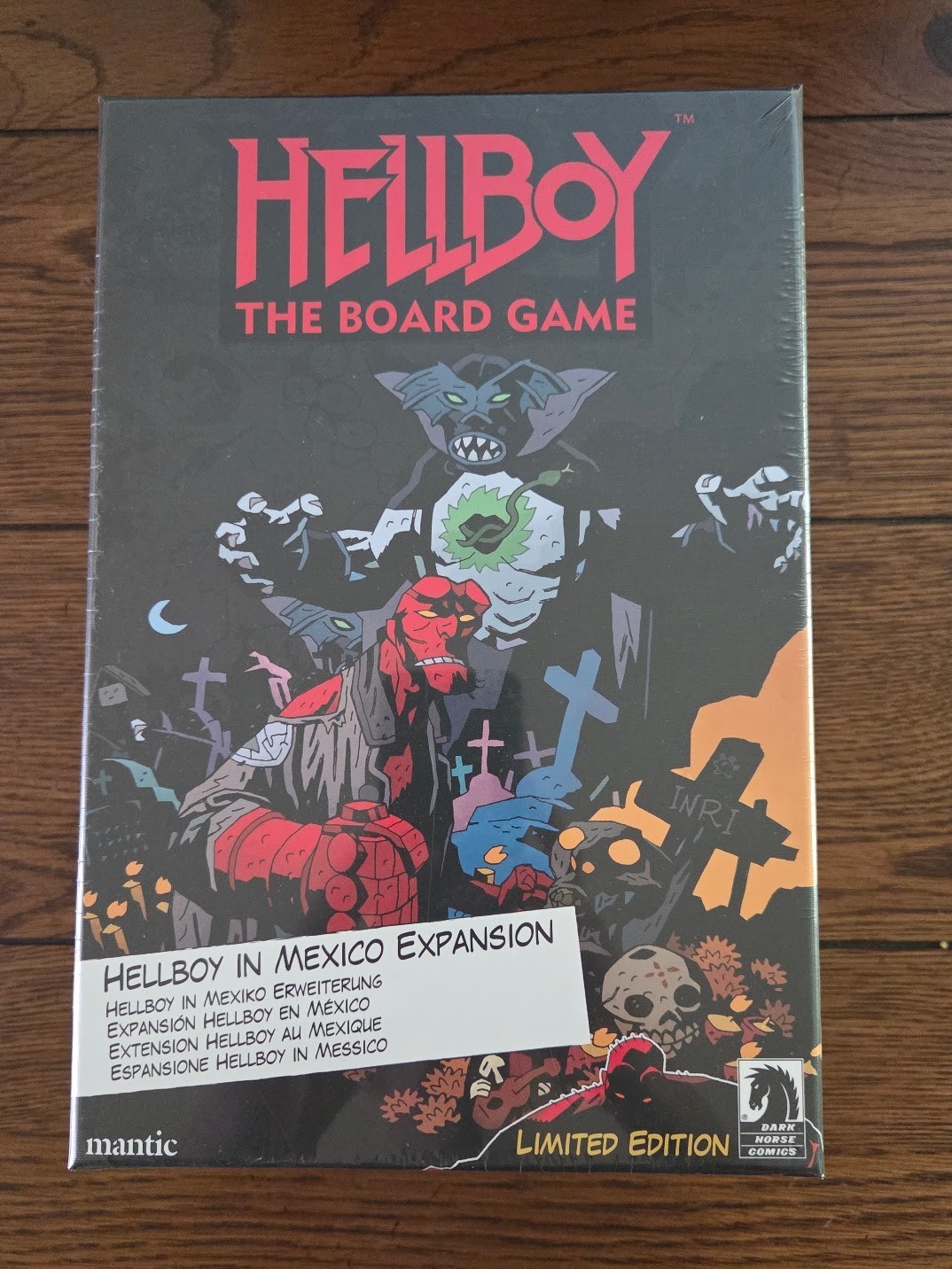 Hellboy The Board Game: Big Box of Doom Kickstarter + Core Game Retail + Mexico