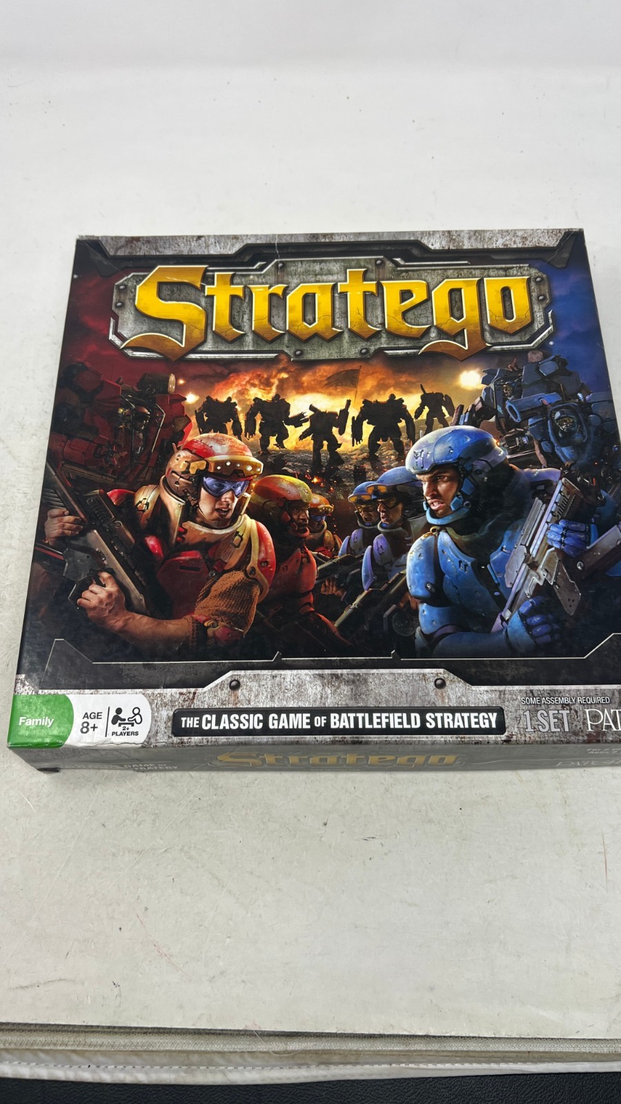 Stratego Science Fiction Edition COMPLETE Patch Products 2013 Strategy War Spy