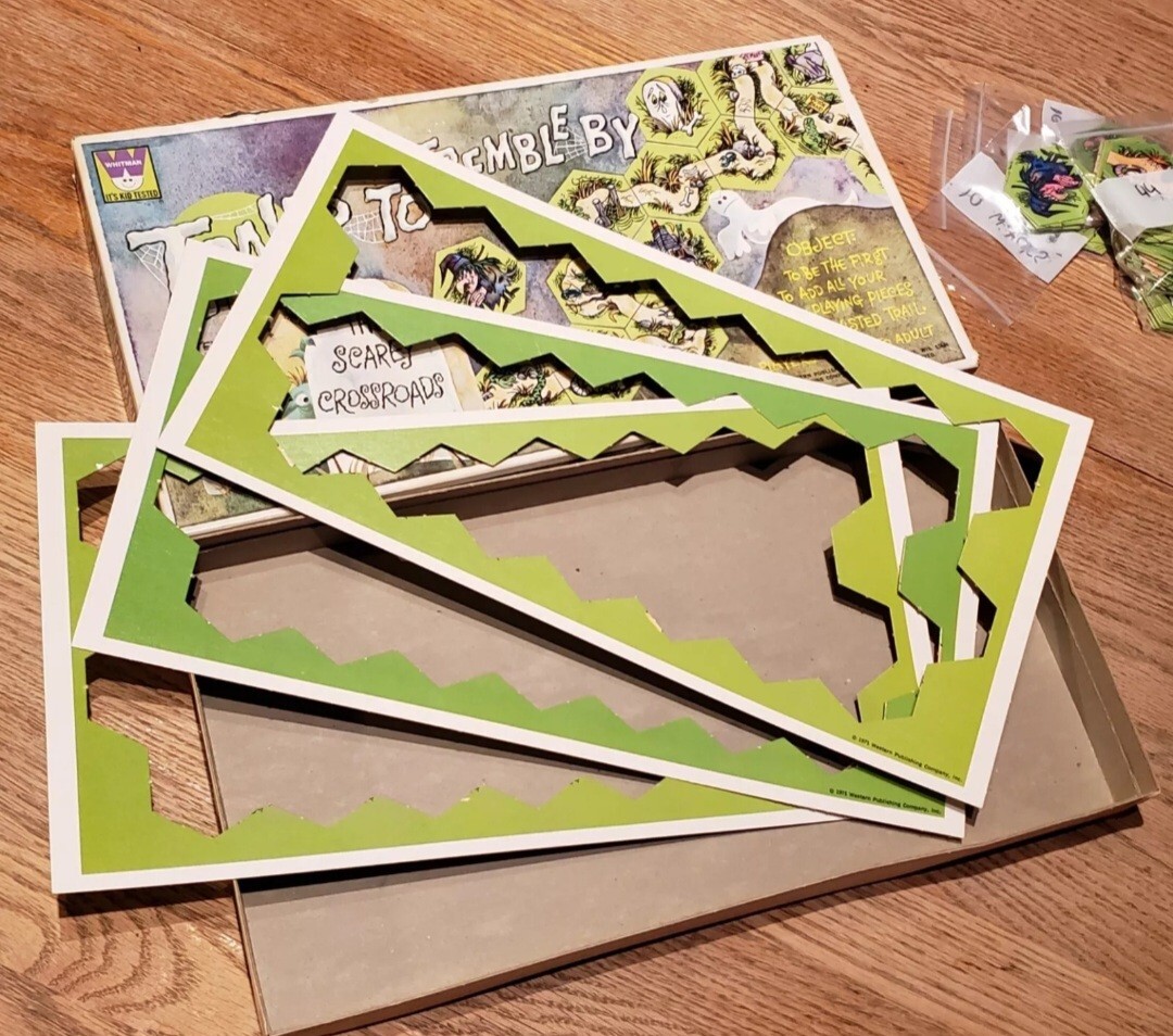 Vintage 1971 Whitman Trails to Tremble By Scarey Crossroads Game Complete