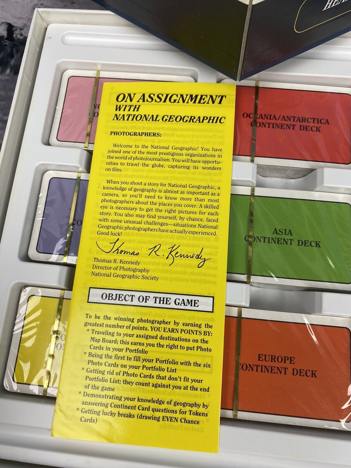 Vintage National Geographic Board Game Open Box Unused On Assignment (H8)