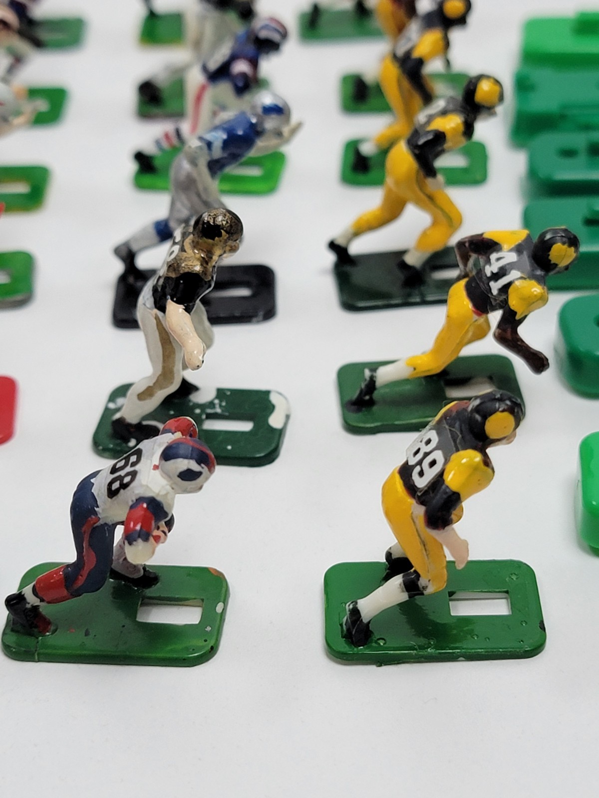 Vintage Tudor Electric Football Game NFL Team Figures Lot Of 24 Mixed