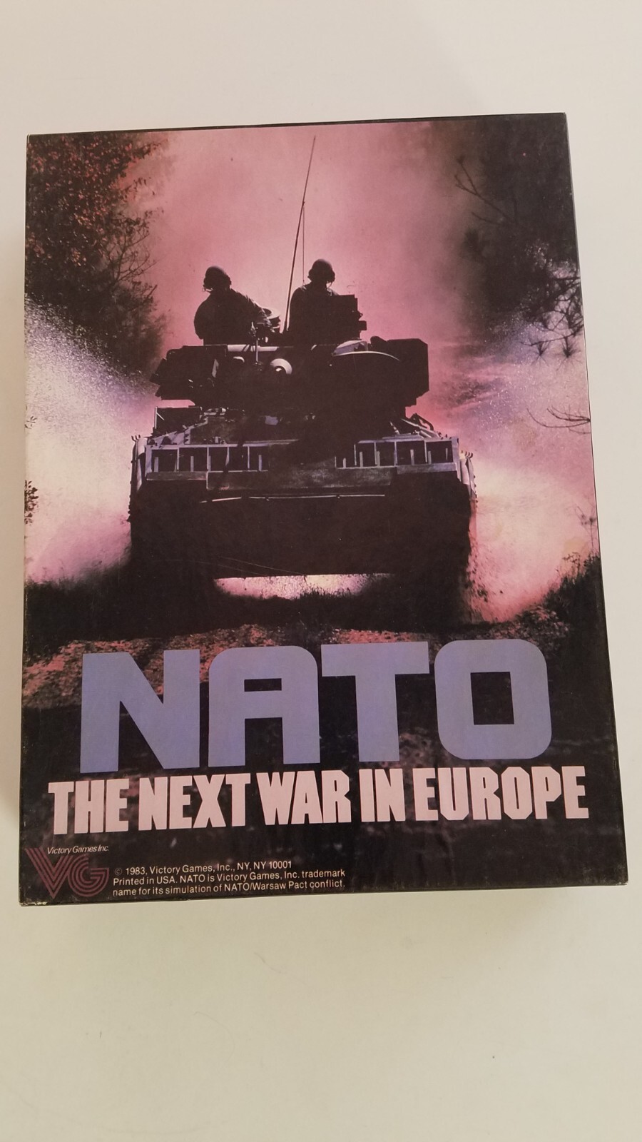 NATO -THE NEXT WAR IN EUROPE BY VICTORY GAMES *PUNCHED *