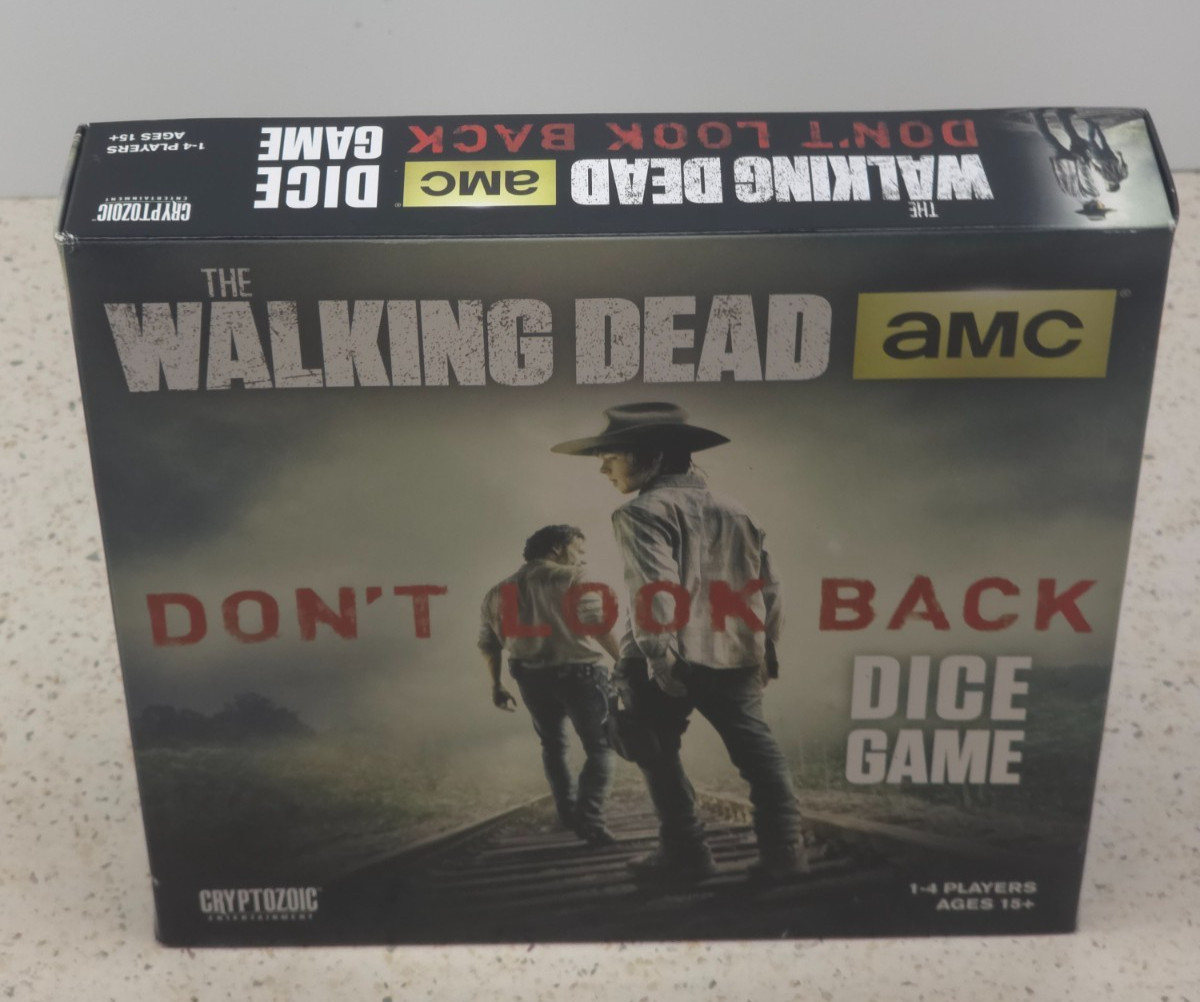 AMC The Walking Dead Don’t Look Back Dice Game Zombie Horror Board Game -New