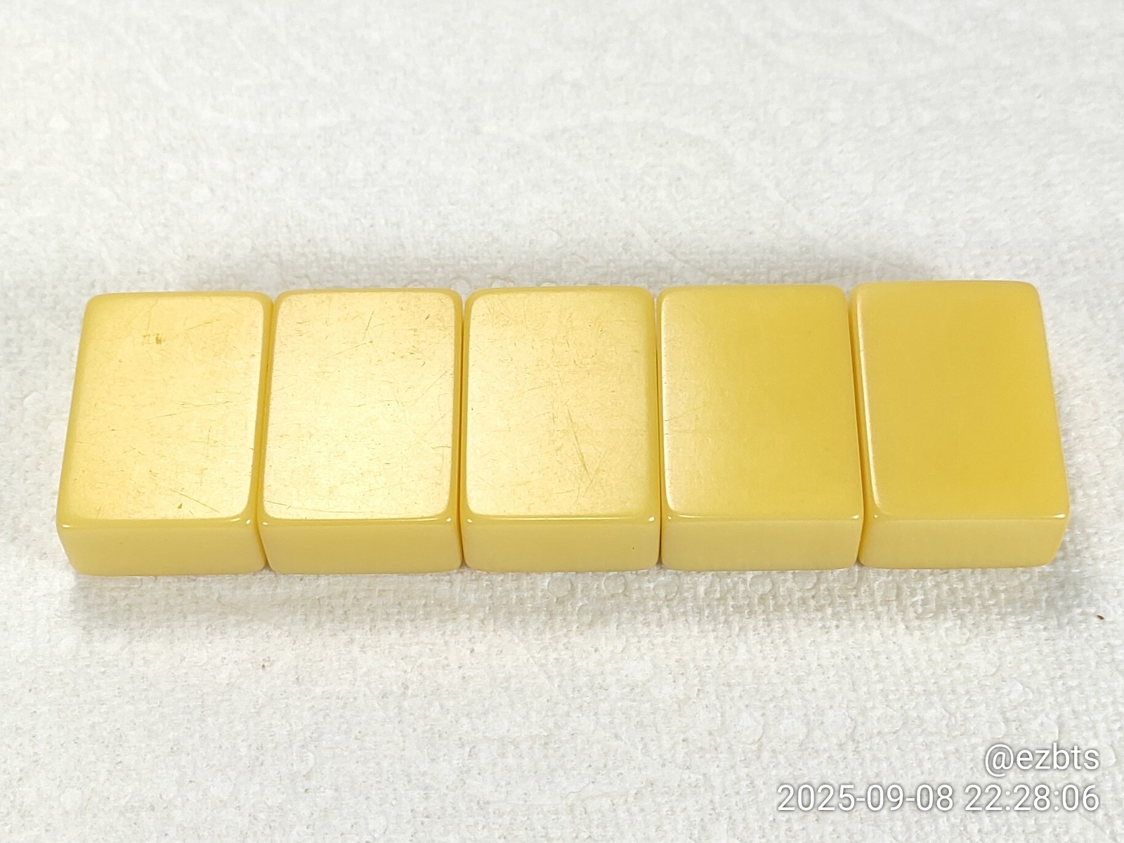 4 Rare Bakelite Catalin MahJong Mah Jongg Flowers tiles Excellent Condition 9dia