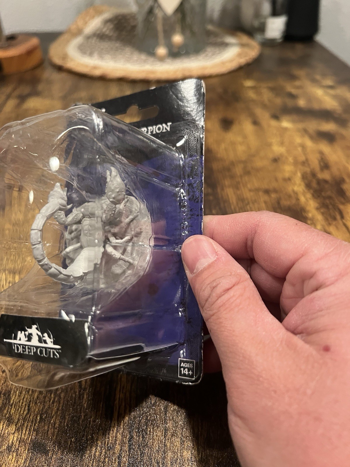WIZKIDS DEEP CUTS MINIATURE BRAND NEW ~ GIANT SCORPION