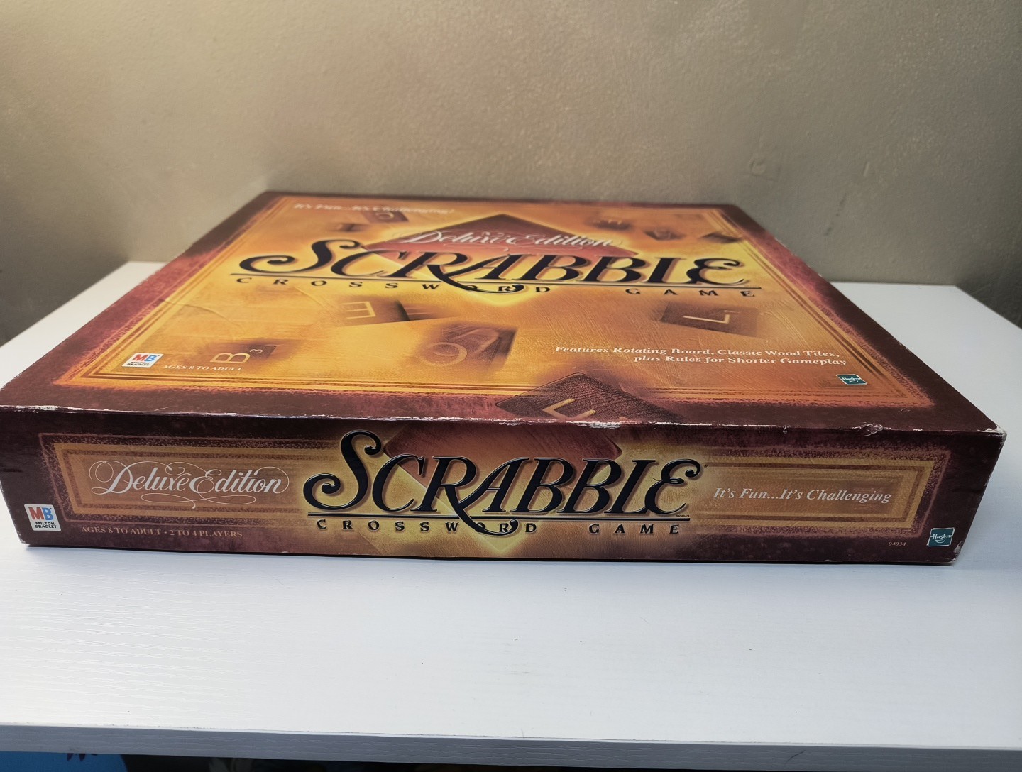 Milton Bradley 4034 Scrabble Deluxe Edition Board Game