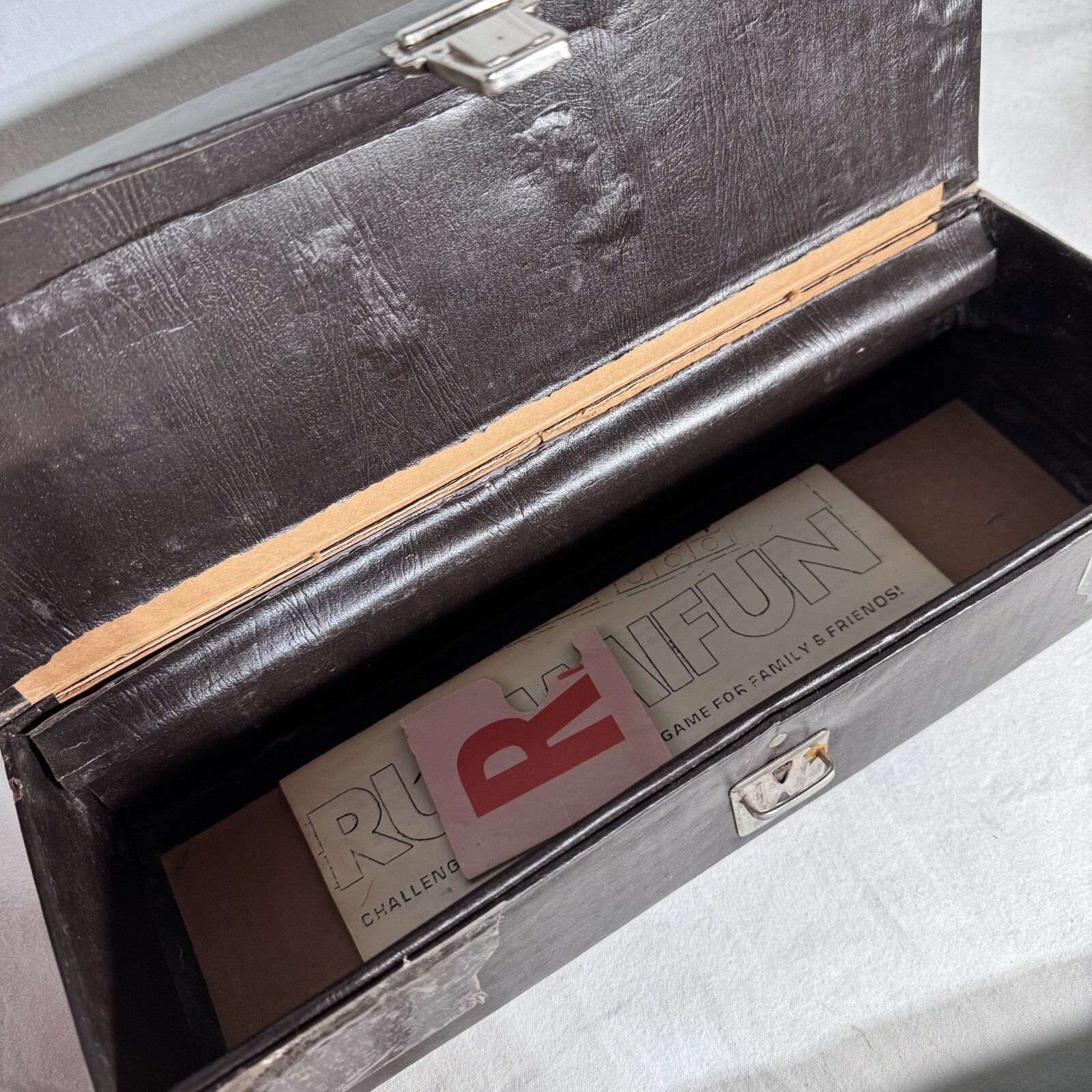 Vintage 70’s RUMMIFUN Tile Game – 1970s James Industries w/ Case And Manual