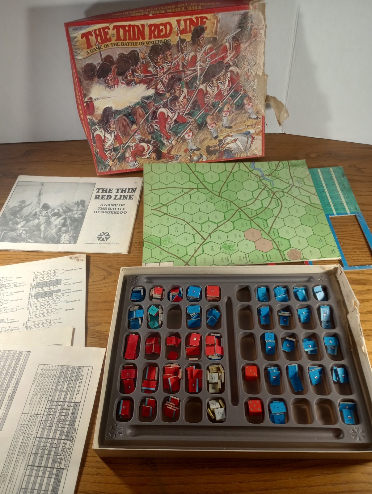Yaquinto The Thin Red Line Battle of Waterloo Napoleon 1815 strategy game Poor