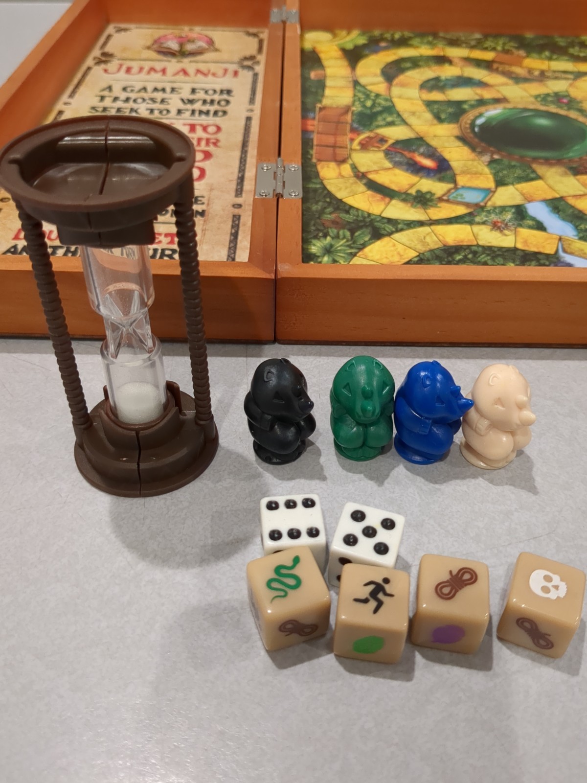 JUMANJI The Game Complete Wooden Box Edition 2021
