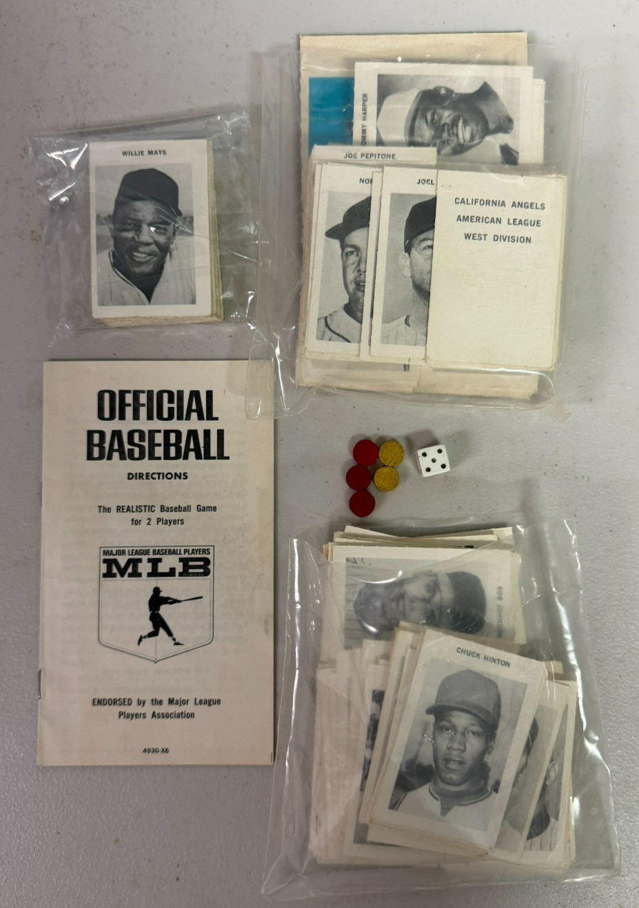 1969 Milton Bradley Official Baseball Game w/ Pieces & Several HOF Cards – See!