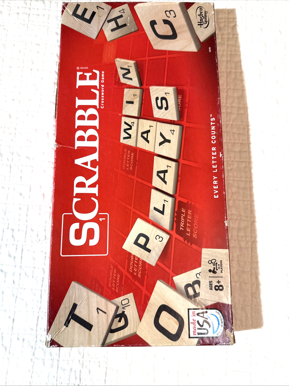 Hasbro Scrabble Board Game 2013 Edition A8166 Complete Modern Family Night