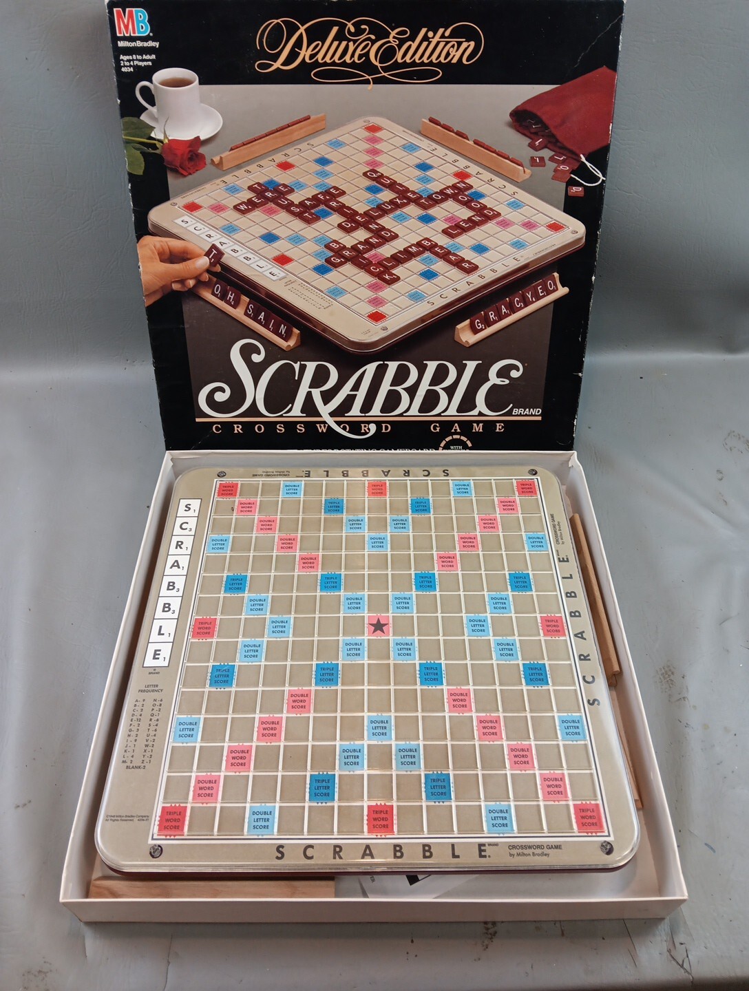 Scrabble Deluxe Edition 1989 Rotating Turntable COMPLETE #4034 Mahogany Tiles