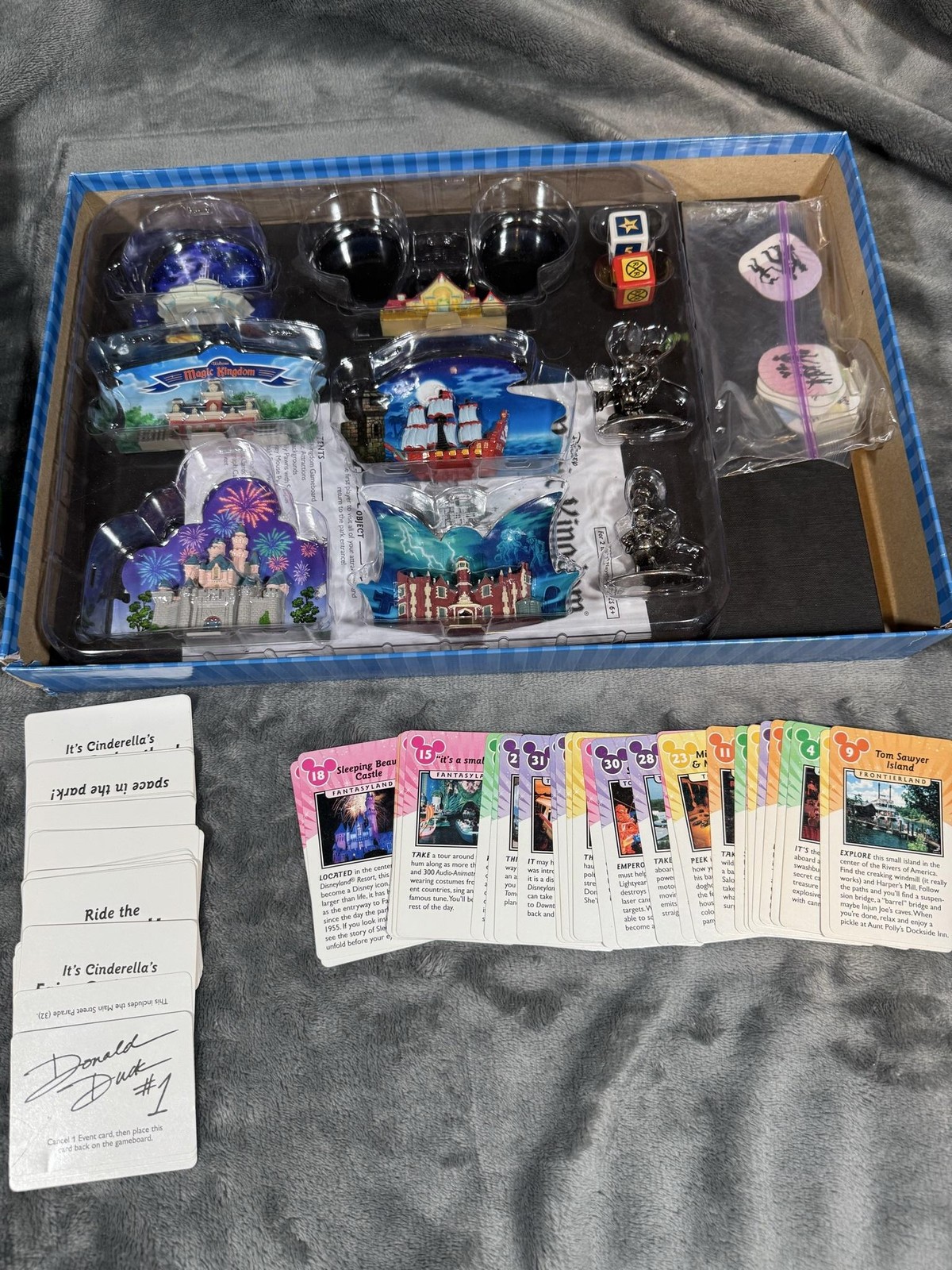 Parker Brothers Disney Magic Kingdom Board Game 6+ 2-5 Players Family Complete