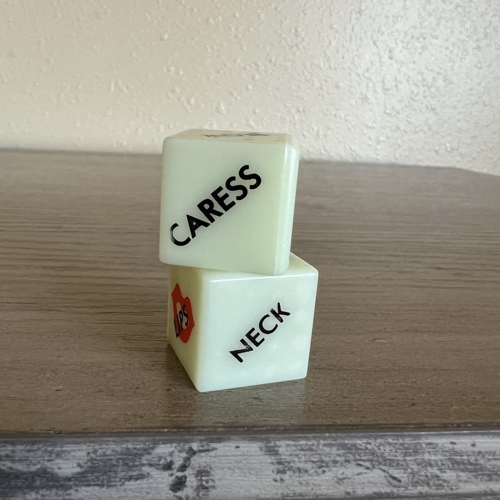 VTG Glow in the Dark Sex Dice Adult Game Kama Sutra Couples Bachelorette Gift
