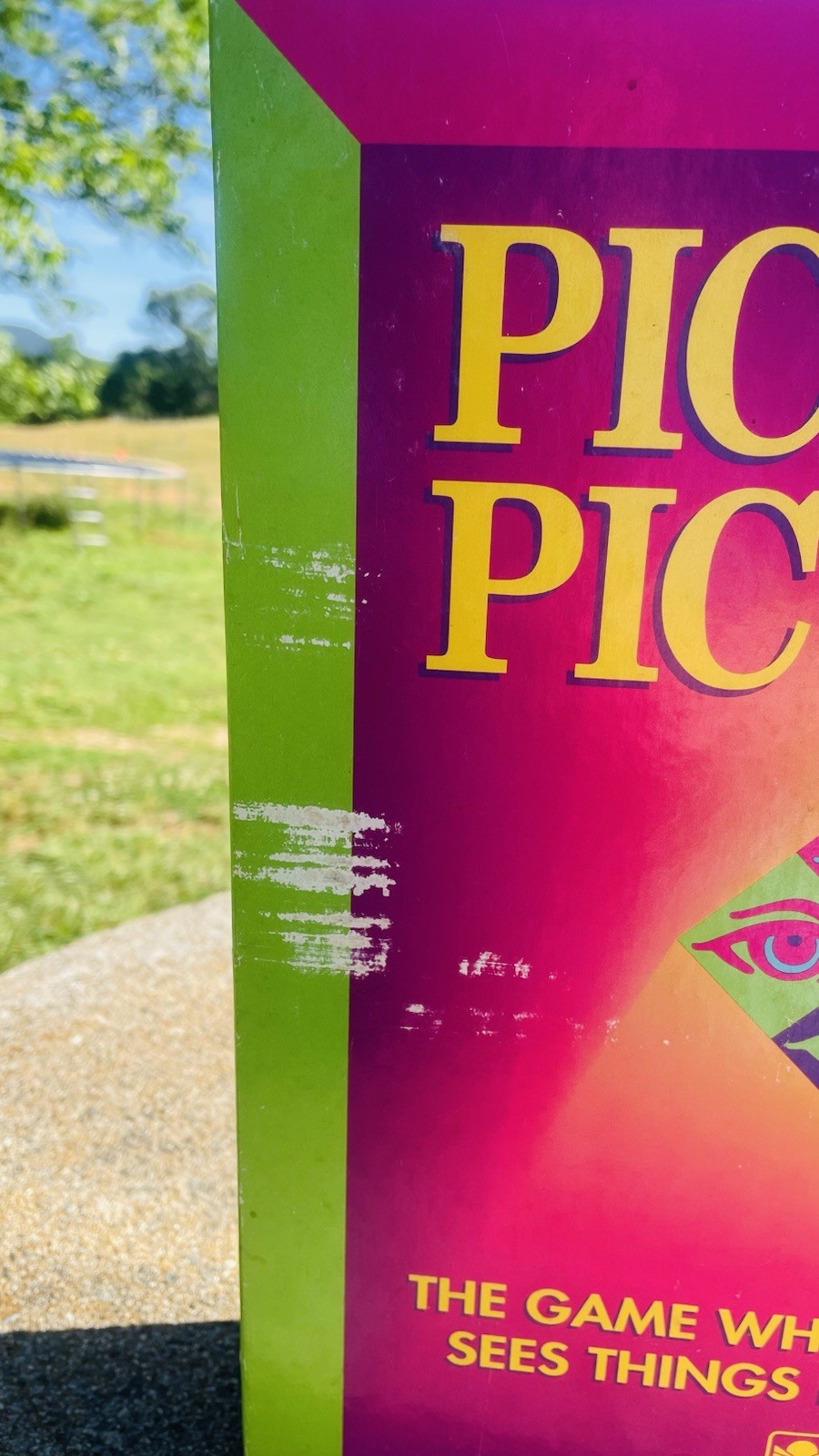 Picture Picture Game “Everyone Sees Things Differently” Golden, 1992, Age Adult