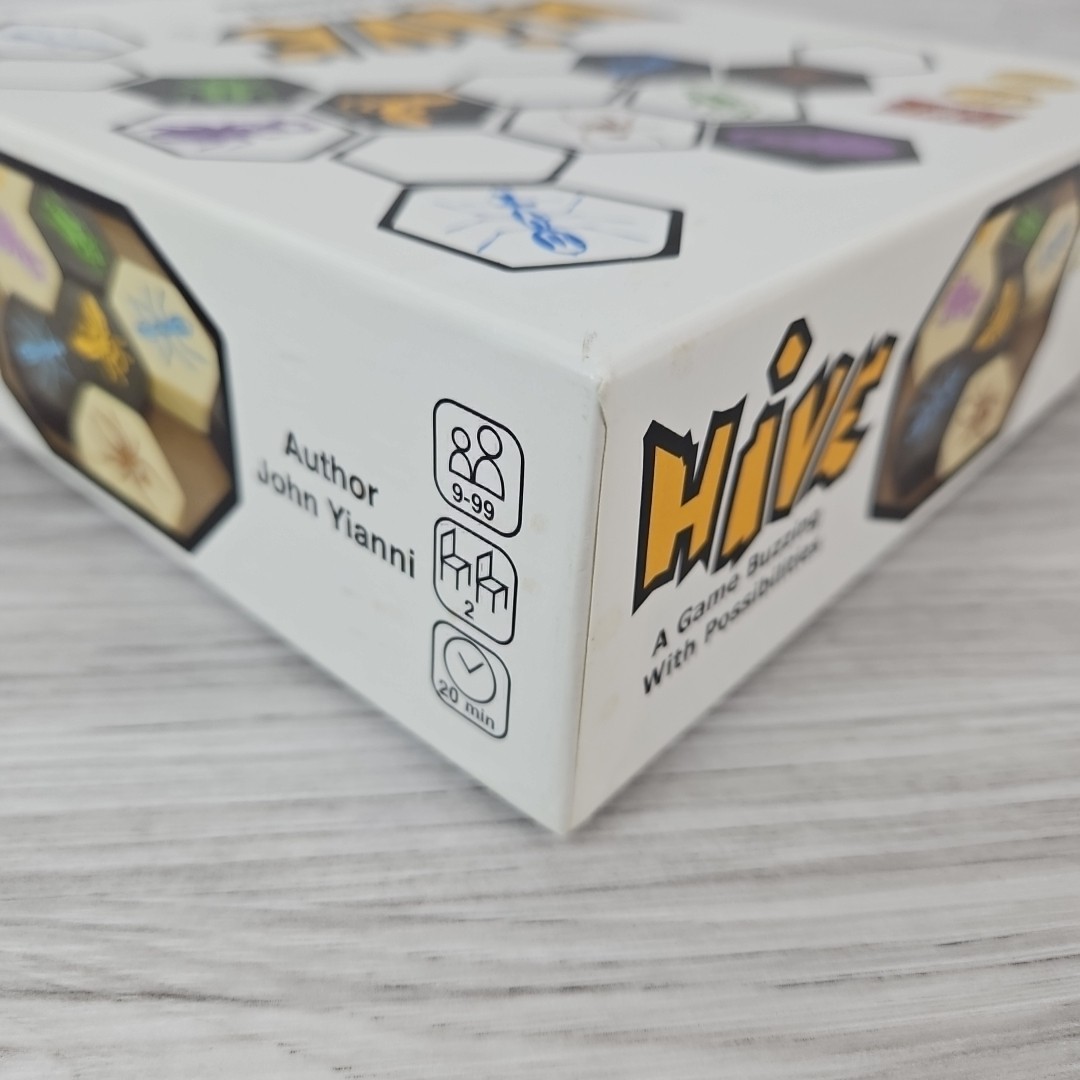 Smart Zone Games Hive The Board Game + Carry bag + Mosquito