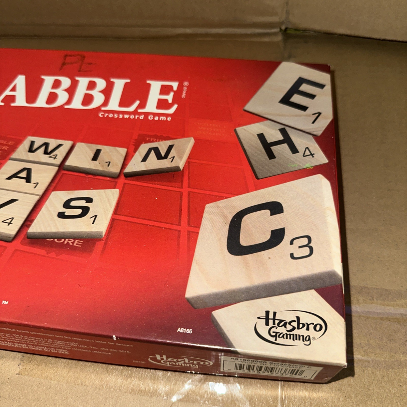 Hasbro Gaming Scrabble Crossword board game A8166 intact AND complete 100 TILES